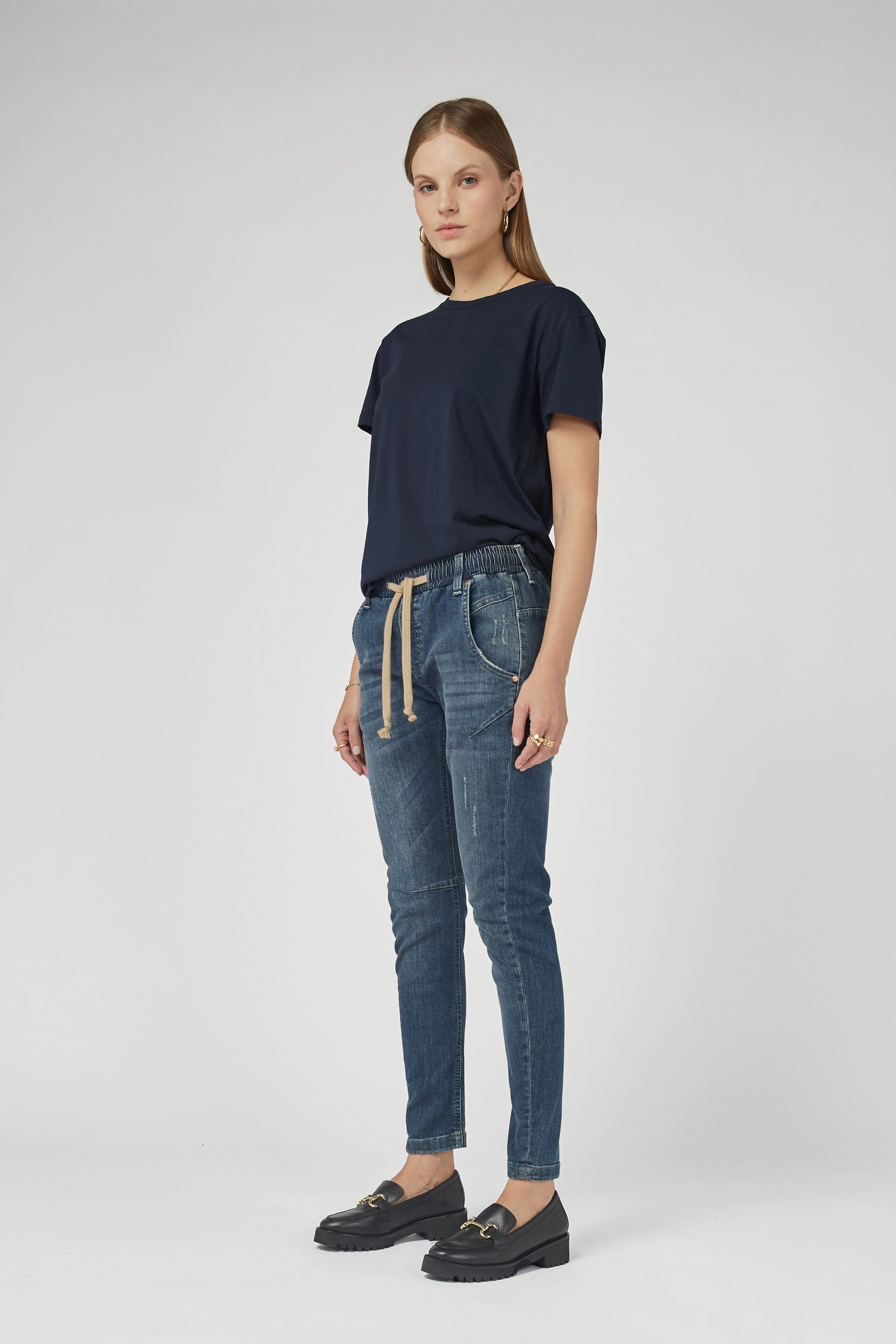 Active Classic Ankle Length Jeans