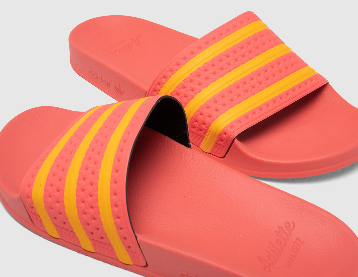 adidas Originals Adilette Semi Turbo / Active Gold - Semi Turbo