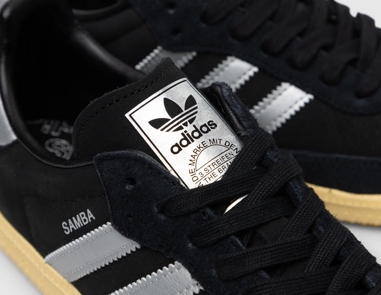 adidas Originals Women's Samba OG Core Black / Matte Silver - Almost Yellow