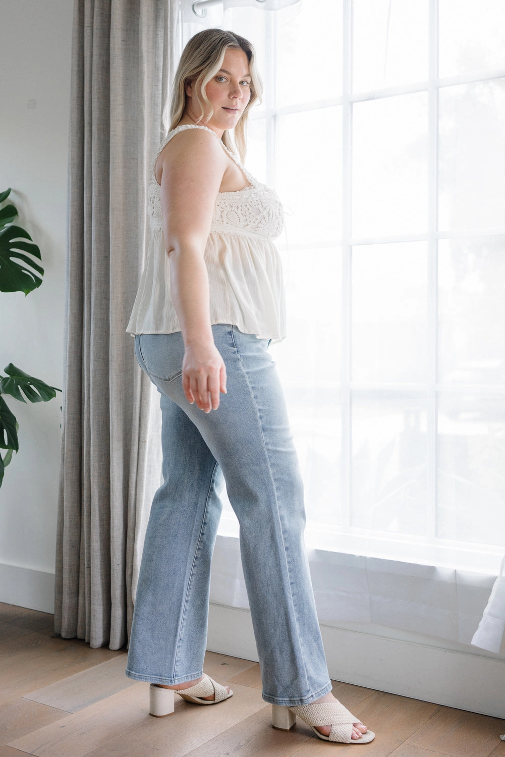 Allison High Rise Front Yoke Retro Wide Leg Jeans - PLUS