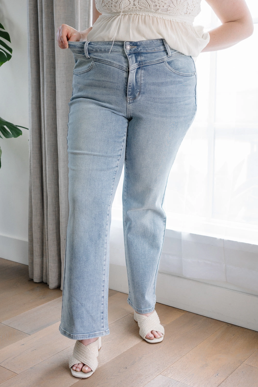 Allison High Rise Front Yoke Retro Wide Leg Jeans - PLUS