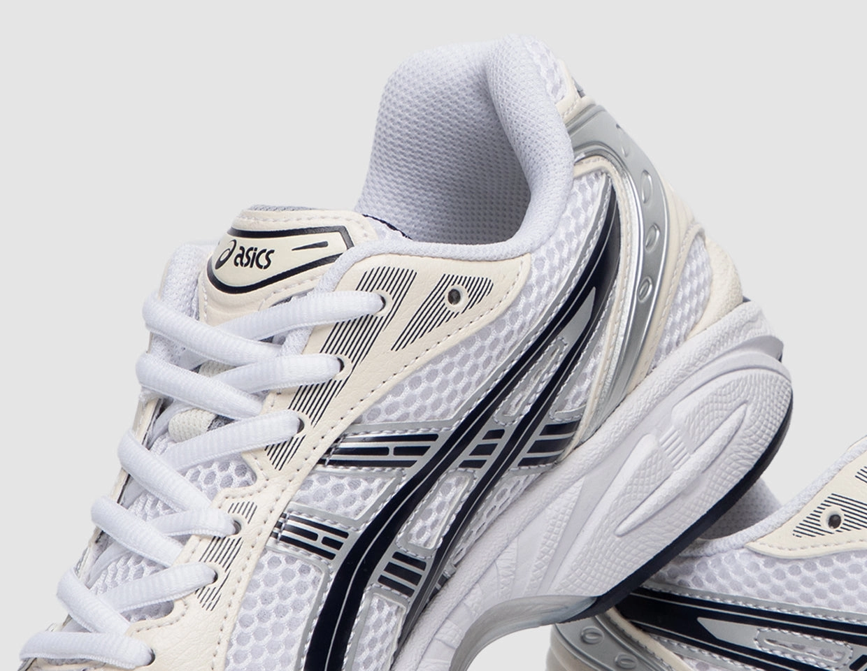 ASICS Women's Gel-Kayano 14 White / Midnight