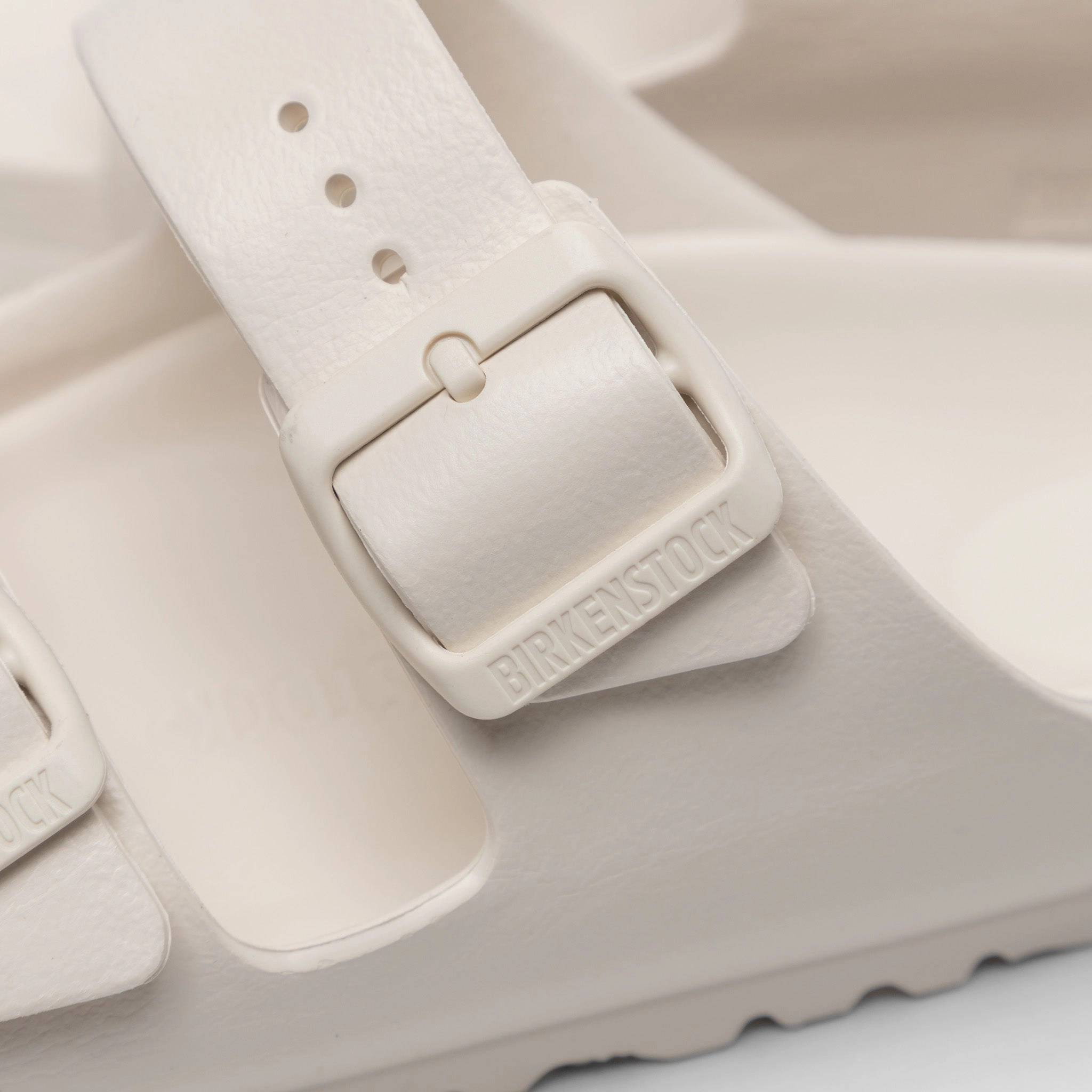 Birkenstock Women's Arizona EVA / Eggshell