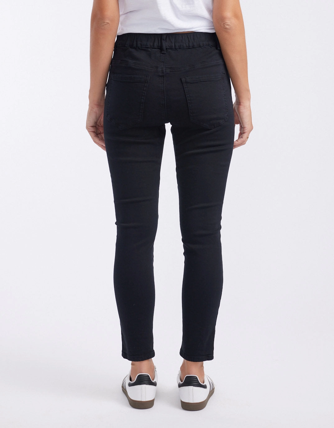 Emma Stretch Jean - Black