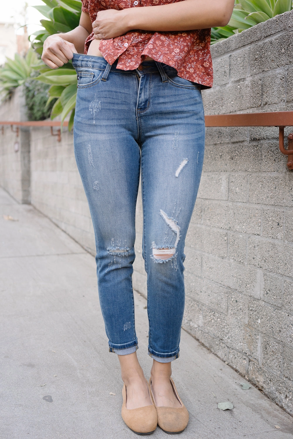 Farrah Mid-Rise Relaxed Fit Distressed Jeans