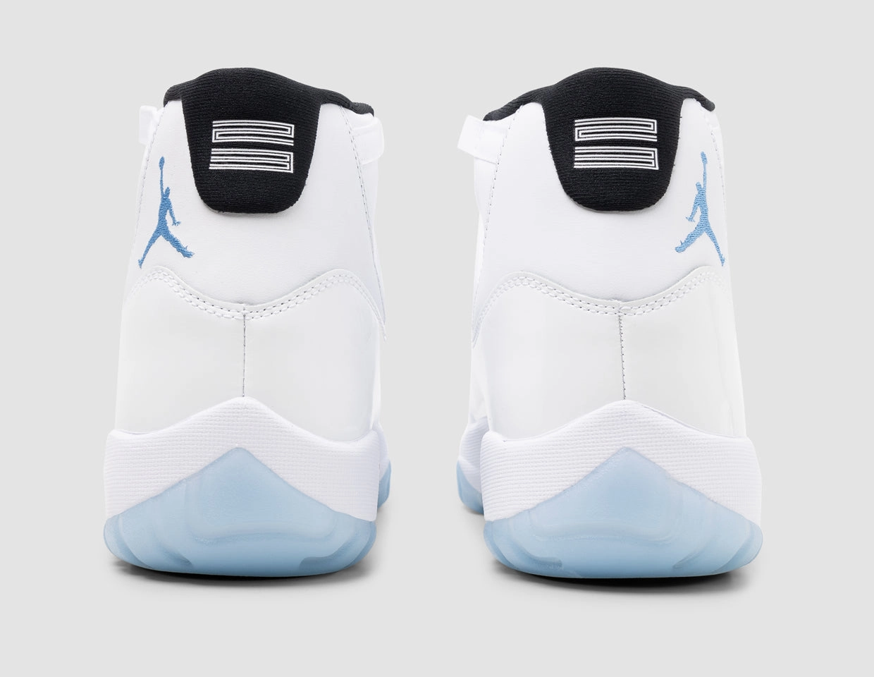 Jordan 11 Retro White / Legend Blue - Black