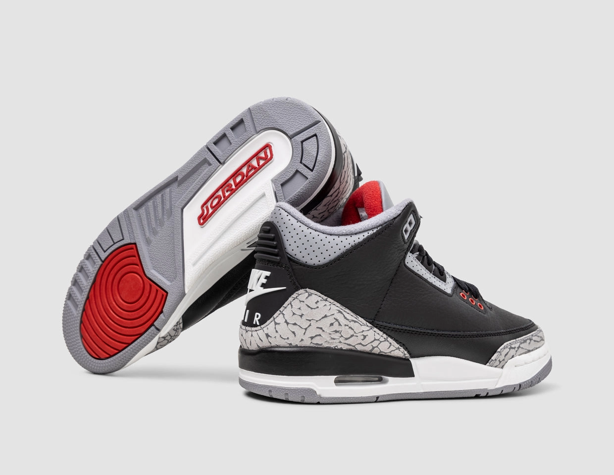Jordan 3 Retro GS Black / Fire Red - Cement Grey
