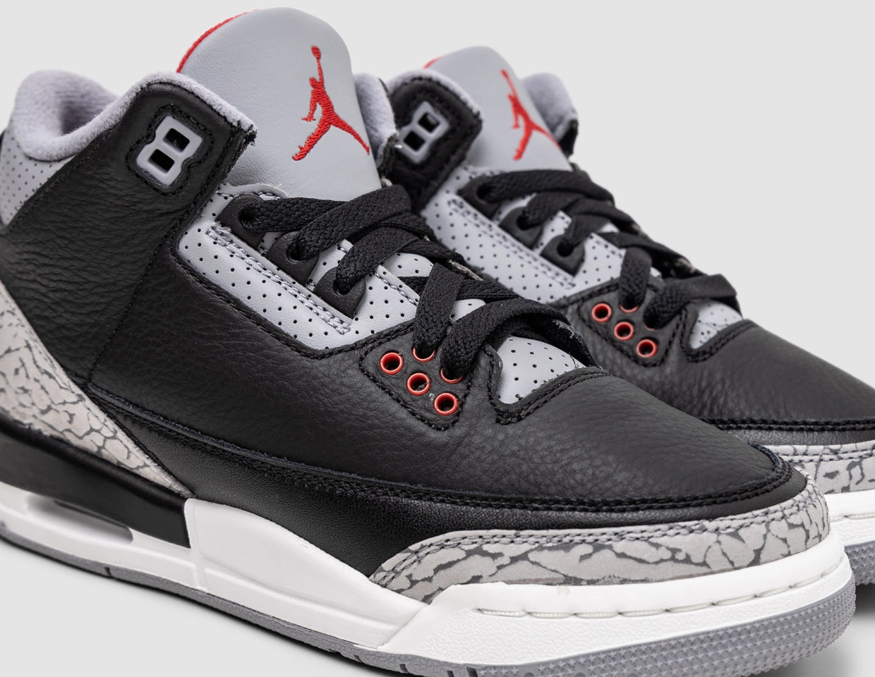 Jordan 3 Retro GS Black / Fire Red - Cement Grey