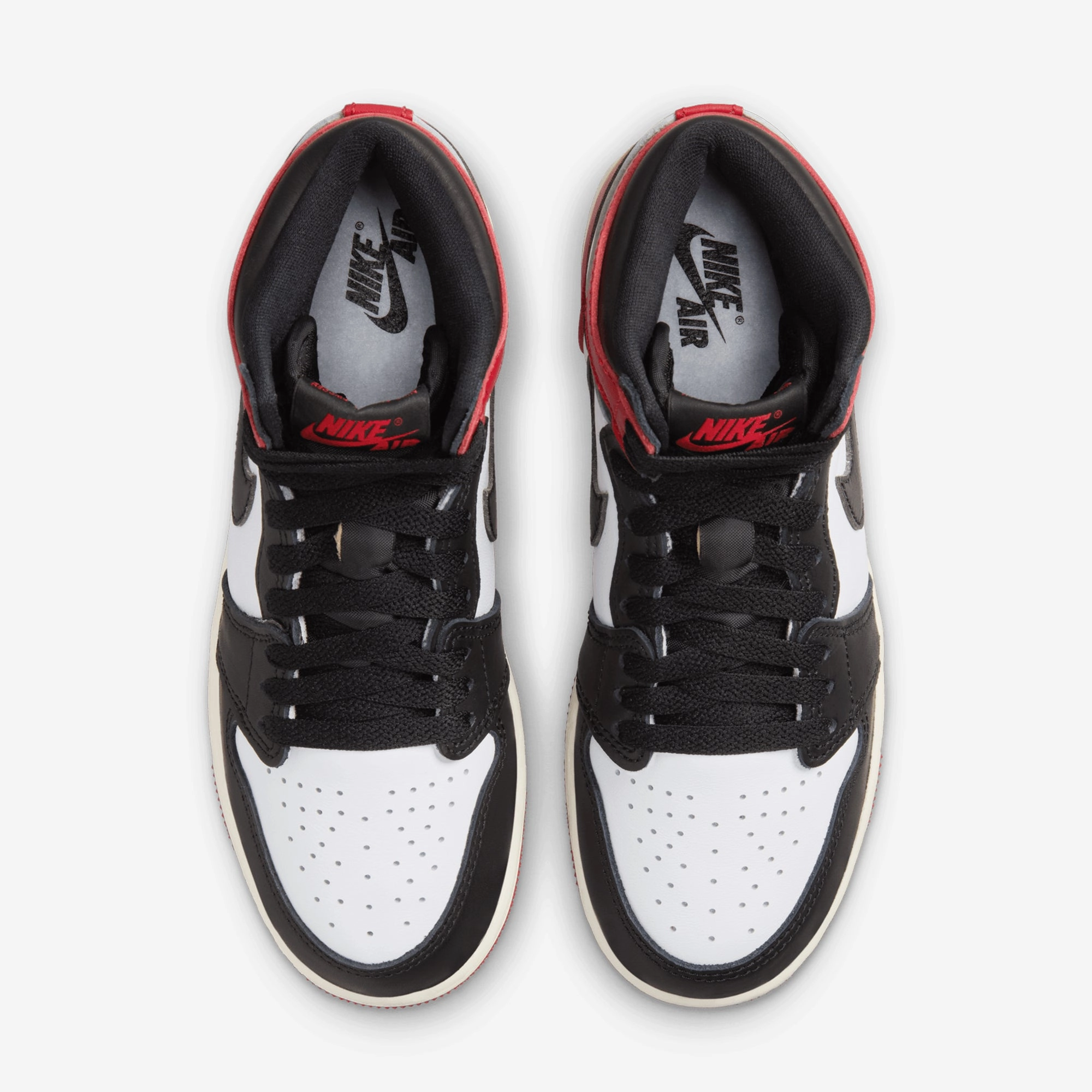 JORDAN | AIR JORDAN 1 HIGH OG (GS) BLACK TOE { WHITE/BLACK-VARSITY RED-SAIL