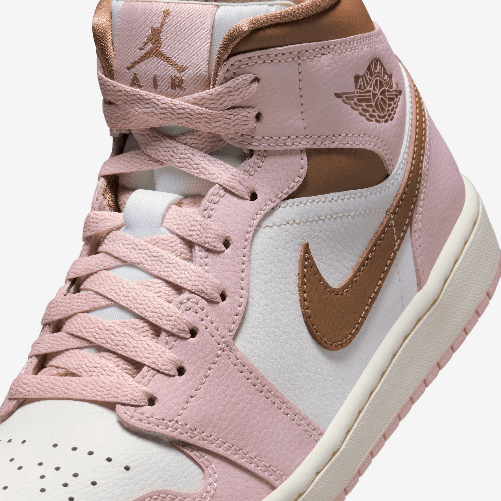 JORDAN | AIR JORDAN 1 MID { PINK OXFORD/ARCHAEO BROWN-SAIL
