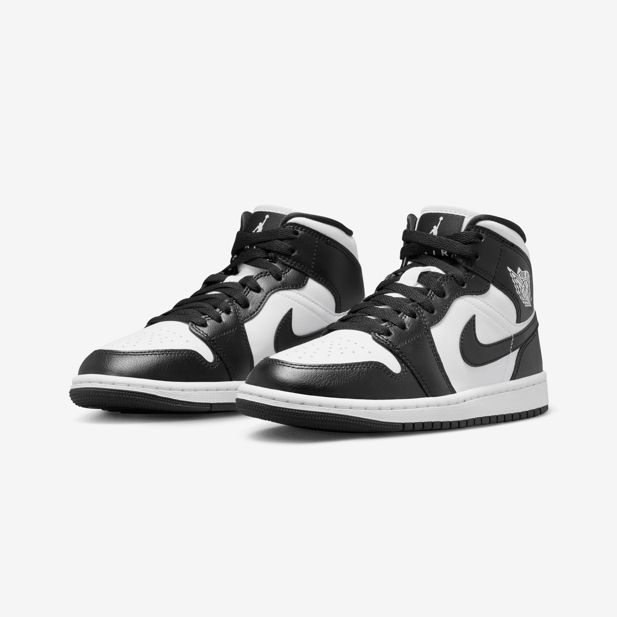 JORDAN | AIR JORDAN 1 MID { WHITE/BLACK-WHITE