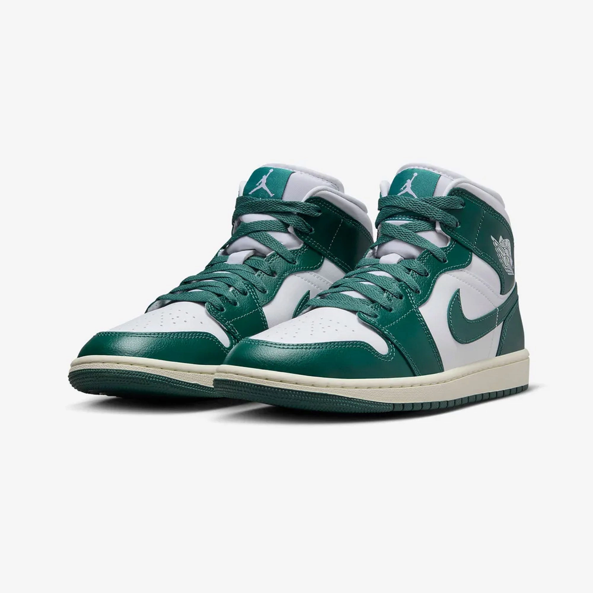 JORDAN | AIR JORDAN 1 MID { WHITE/OXIDIZED GREEN-SAIL