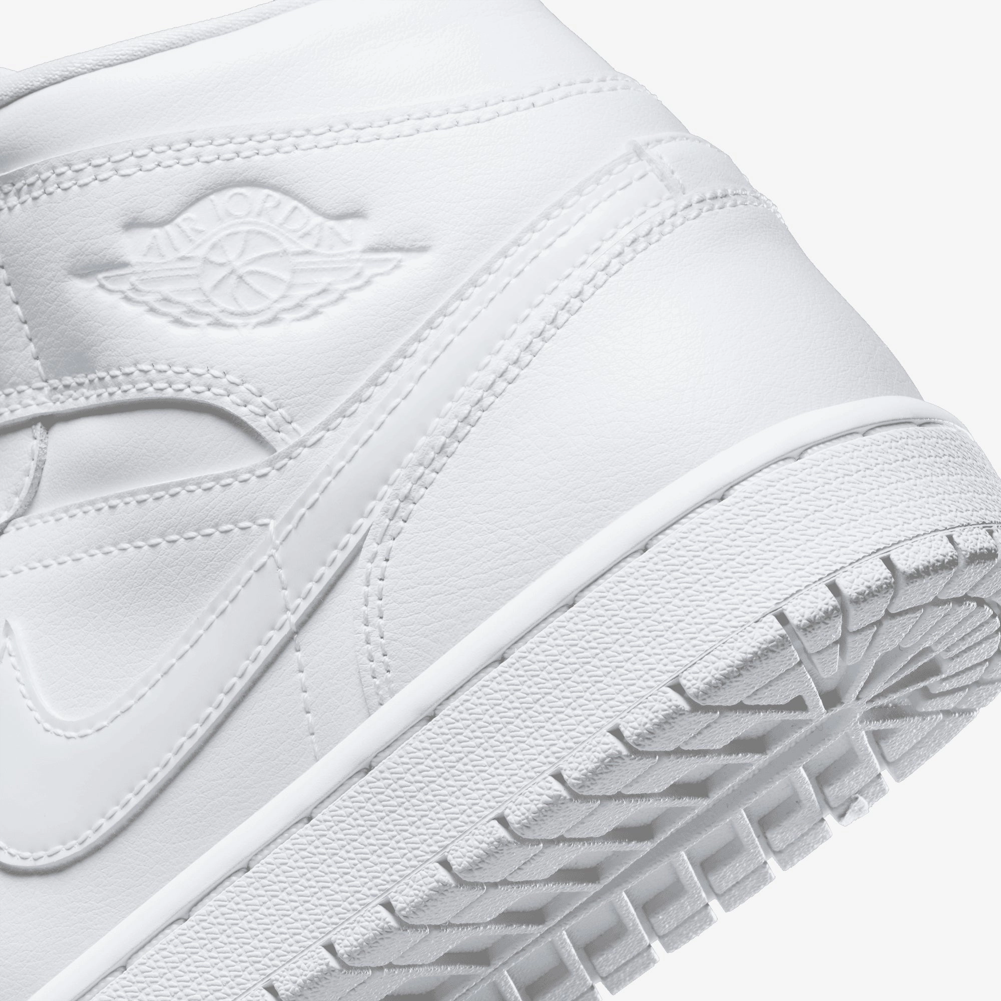 JORDAN | AIR JORDAN 1 MID { WHITE/WHITE-WHITE