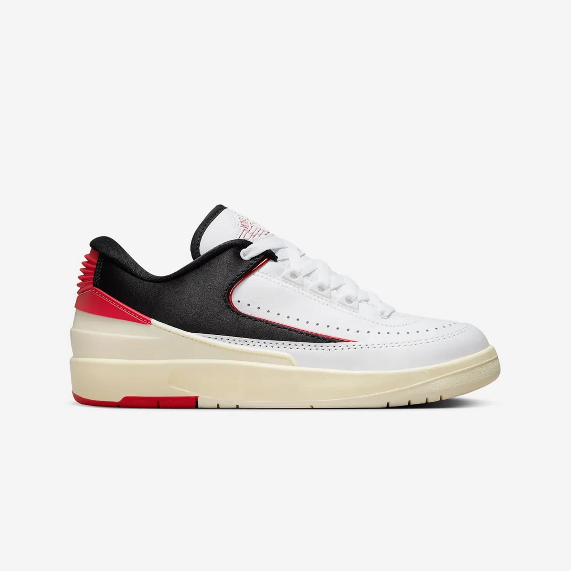 Jordan | AIR JORDAN 2 RETRO LOW  { WHITE/UNIVERSITY RED-BLACK-COCONUT MILK