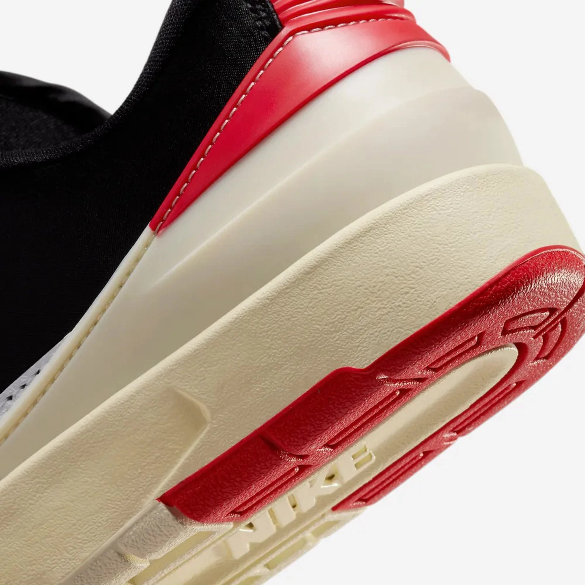 Jordan | AIR JORDAN 2 RETRO LOW  { WHITE/UNIVERSITY RED-BLACK-COCONUT MILK