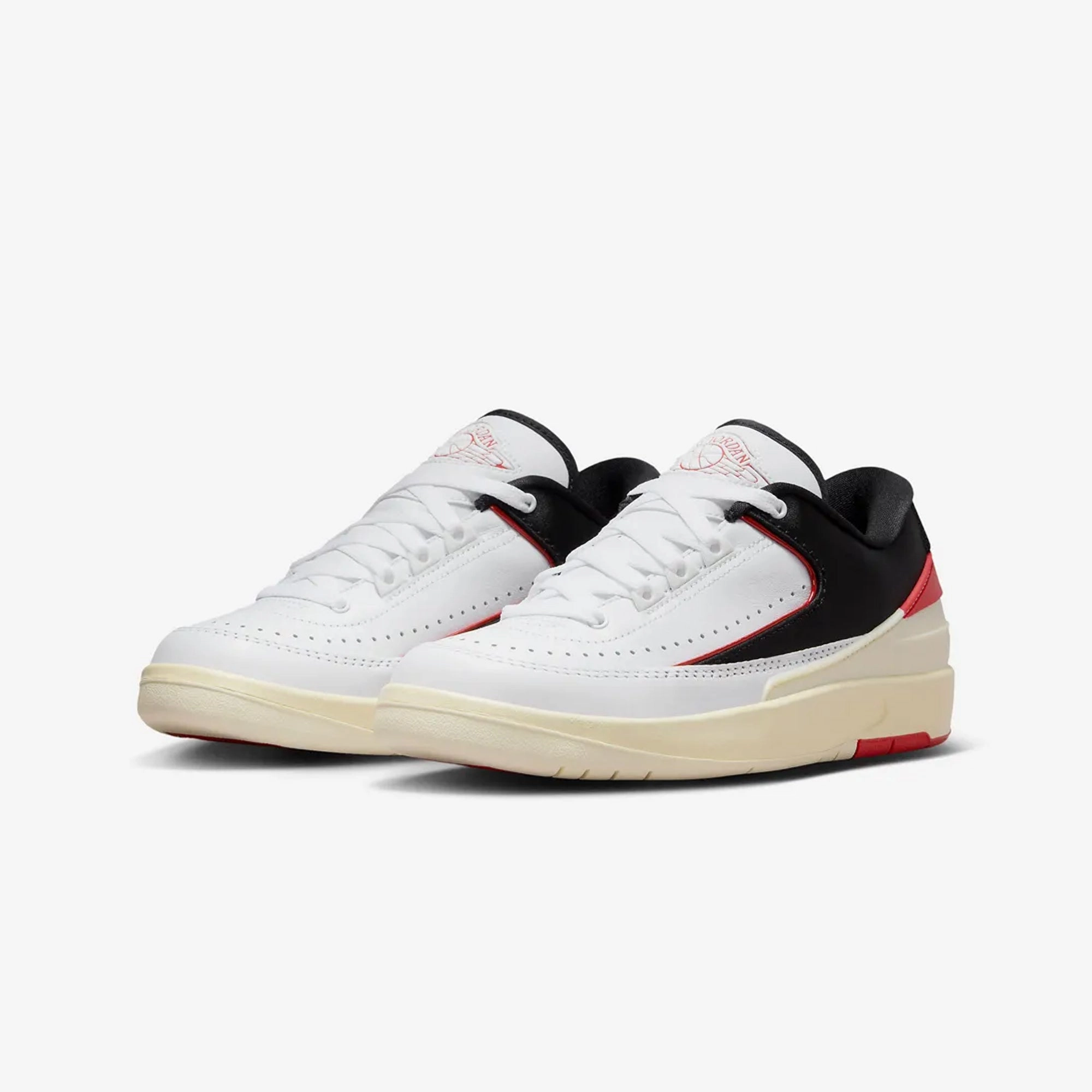 Jordan | AIR JORDAN 2 RETRO LOW  { WHITE/UNIVERSITY RED-BLACK-COCONUT MILK