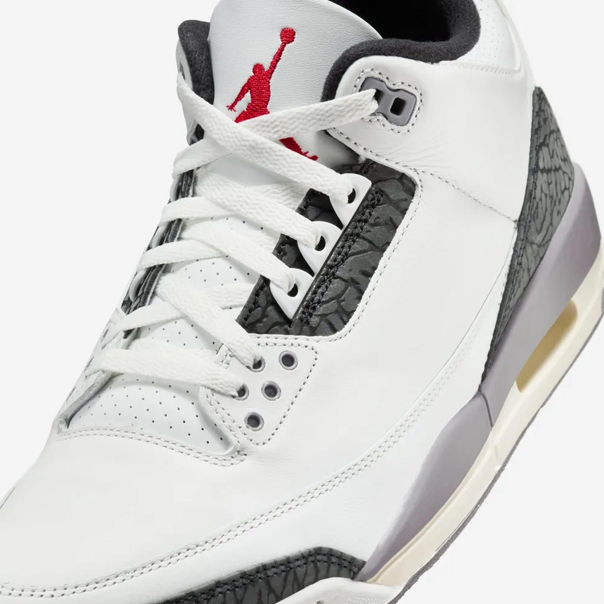 JORDAN | AIR JORDAN 3 { CEMENT GREY