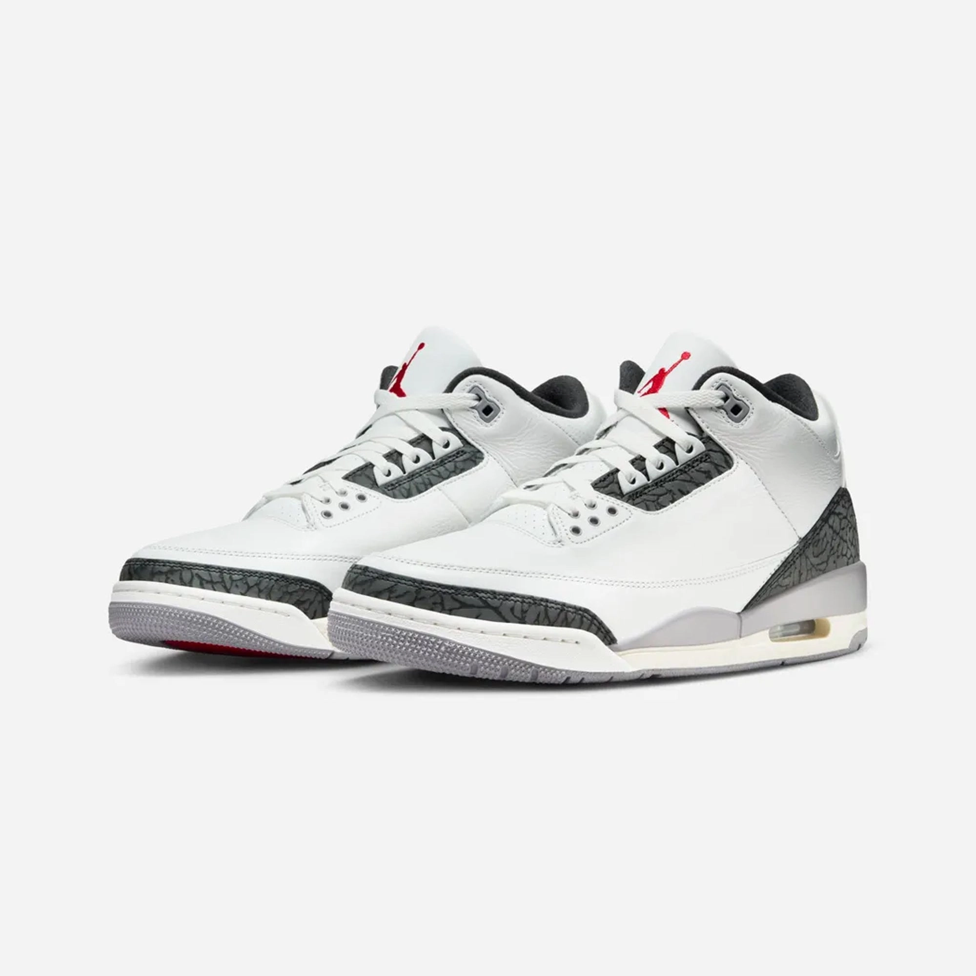 JORDAN | AIR JORDAN 3 { CEMENT GREY