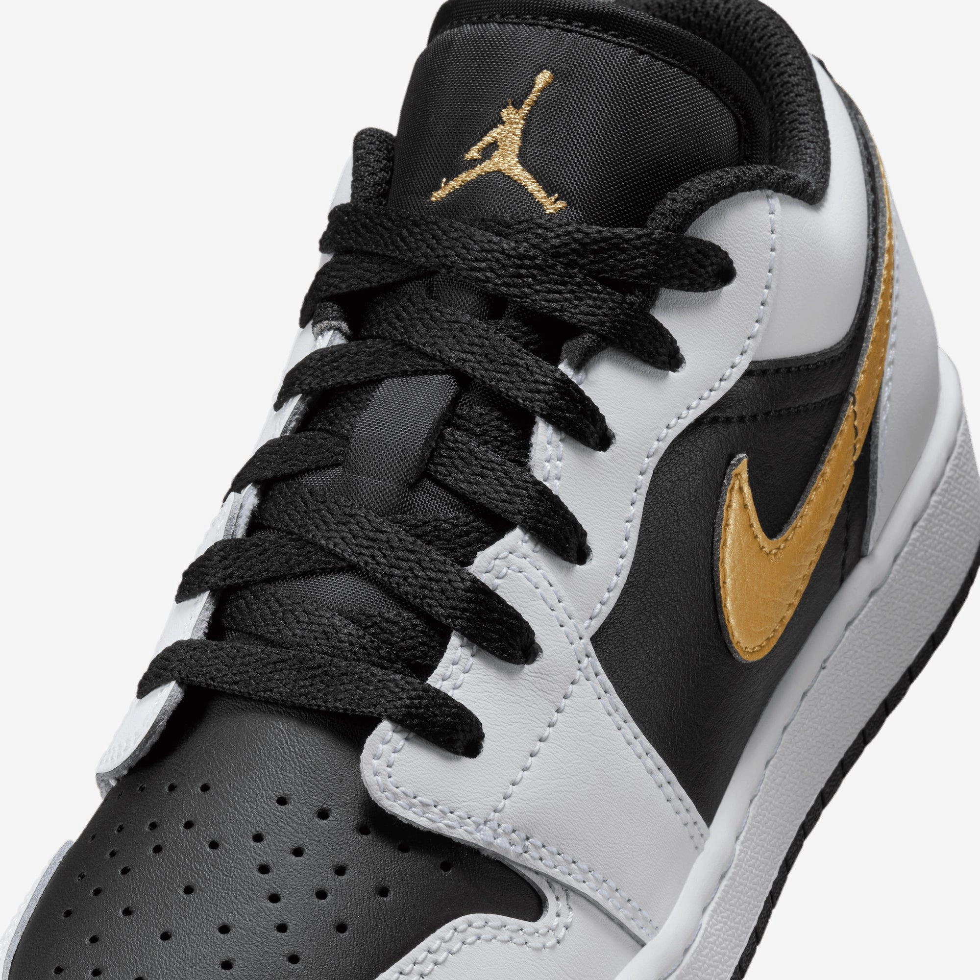 JORDAN | AIR JORDAN LOW 1 (GS) { WHITE/METALLIC GOLD-BLACK