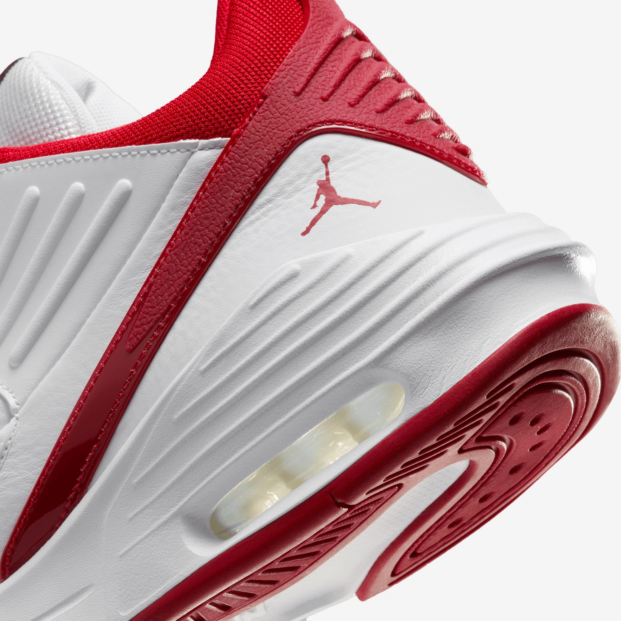 JORDAN | MAX AURA 5 { WHITE/GYM RED-BLACK