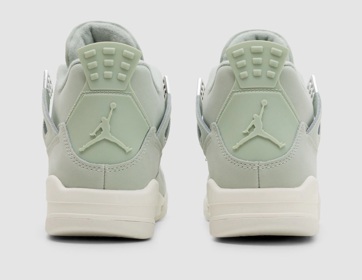 Jordan Women's 4 Retro Seafoam / Sail - Metallic Silver