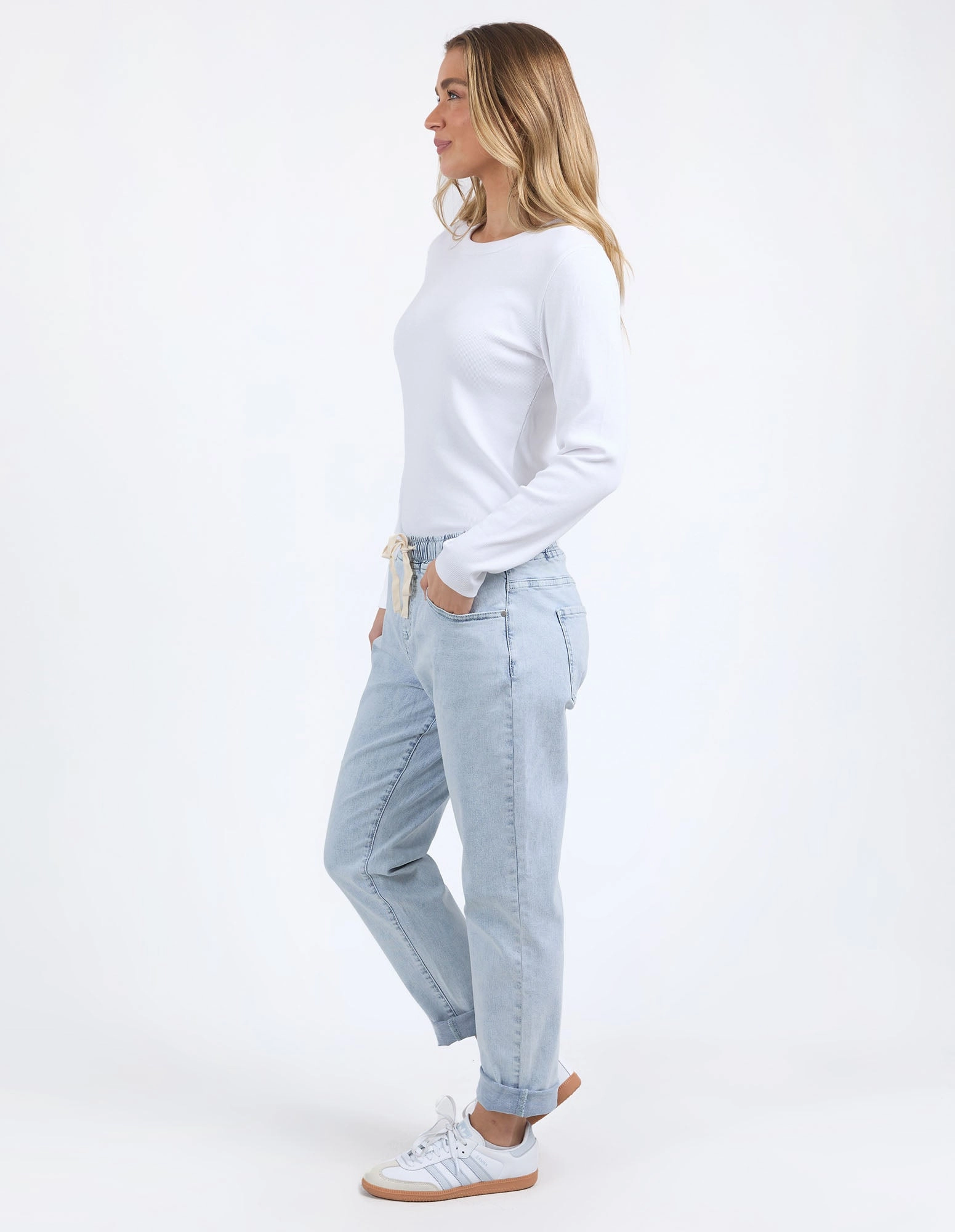 Juliette Jogger Jean - Vintage Pale Blue