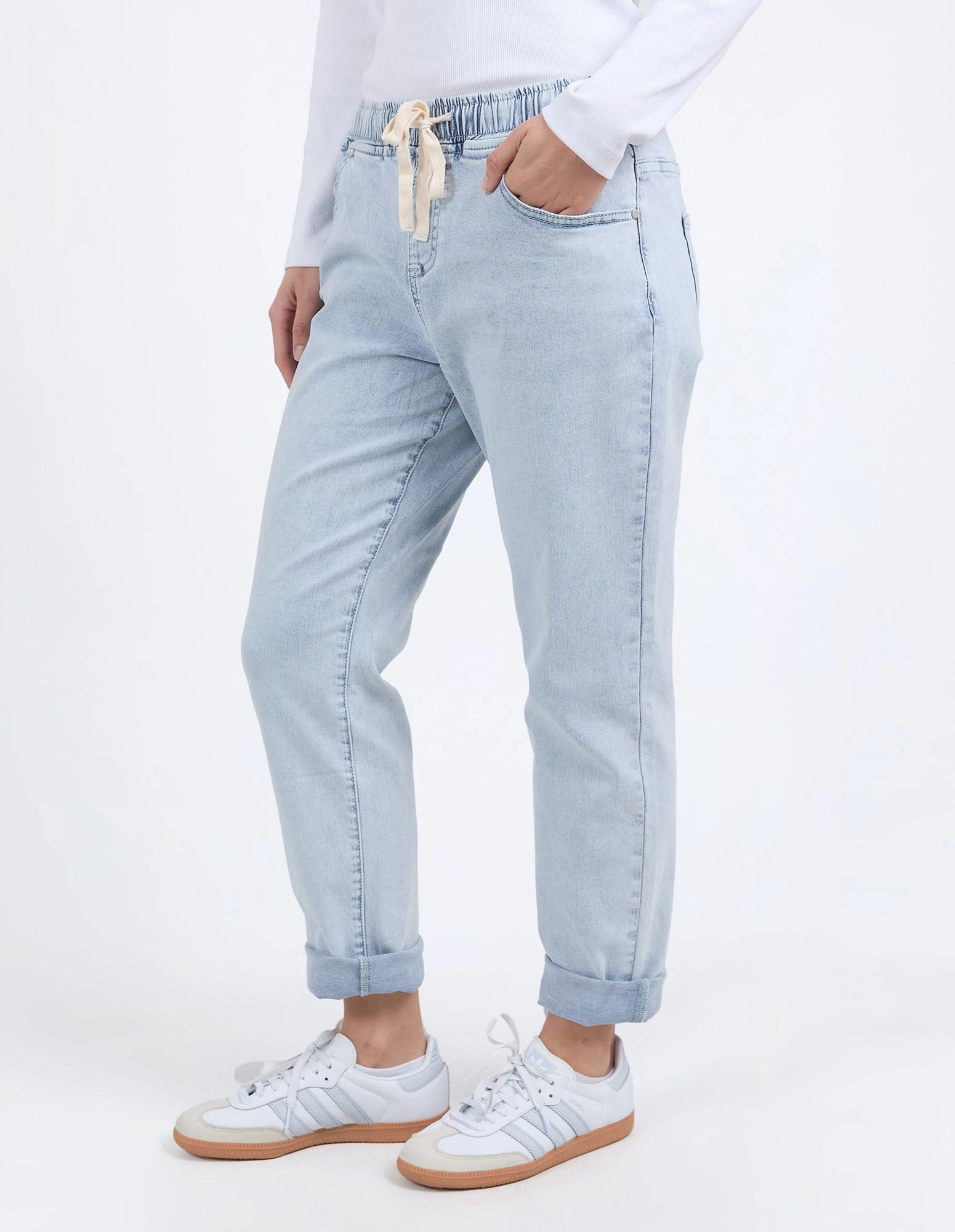 Juliette Jogger Jean - Vintage Pale Blue
