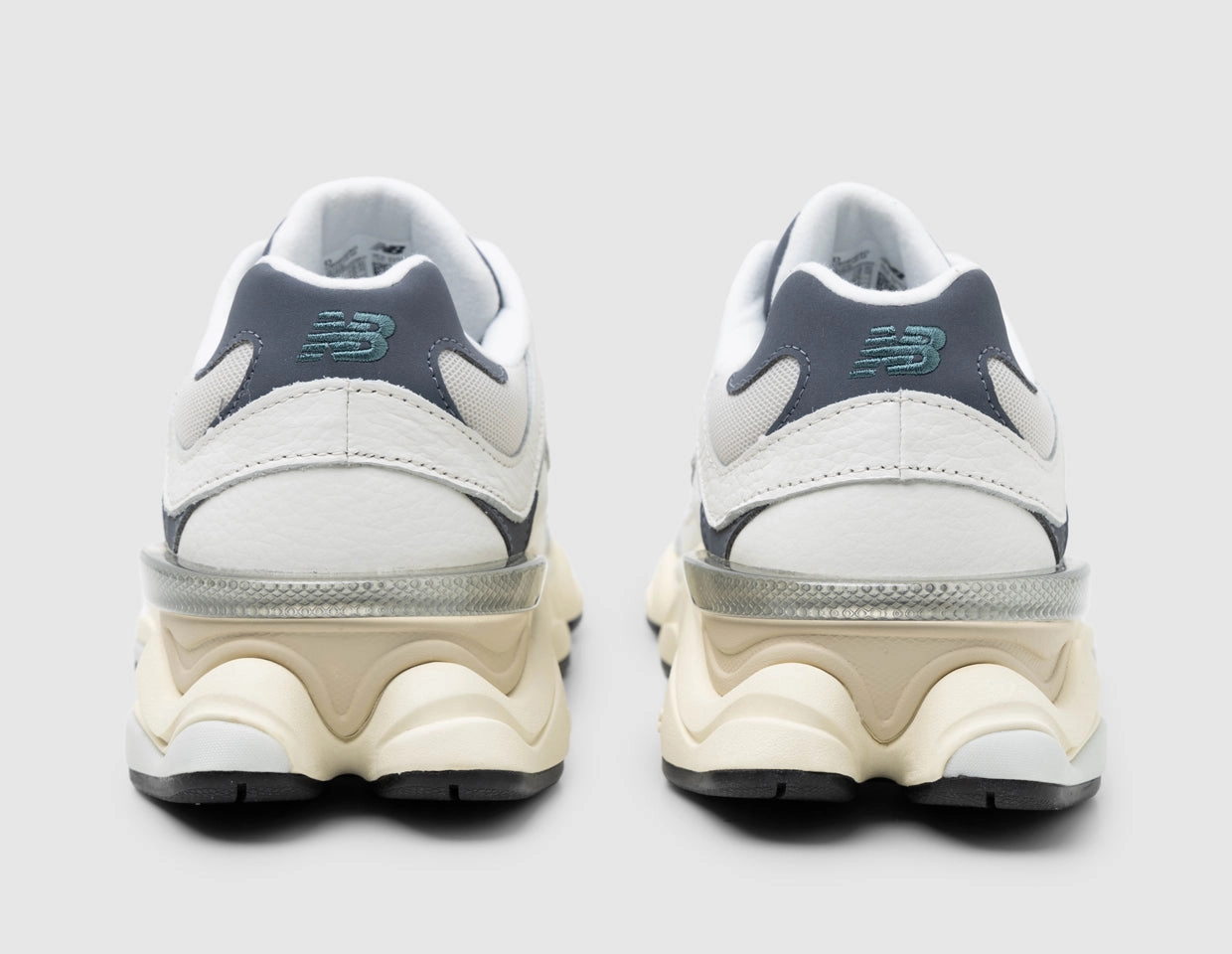 New Balance 9060 Sea Salt / New Spruce