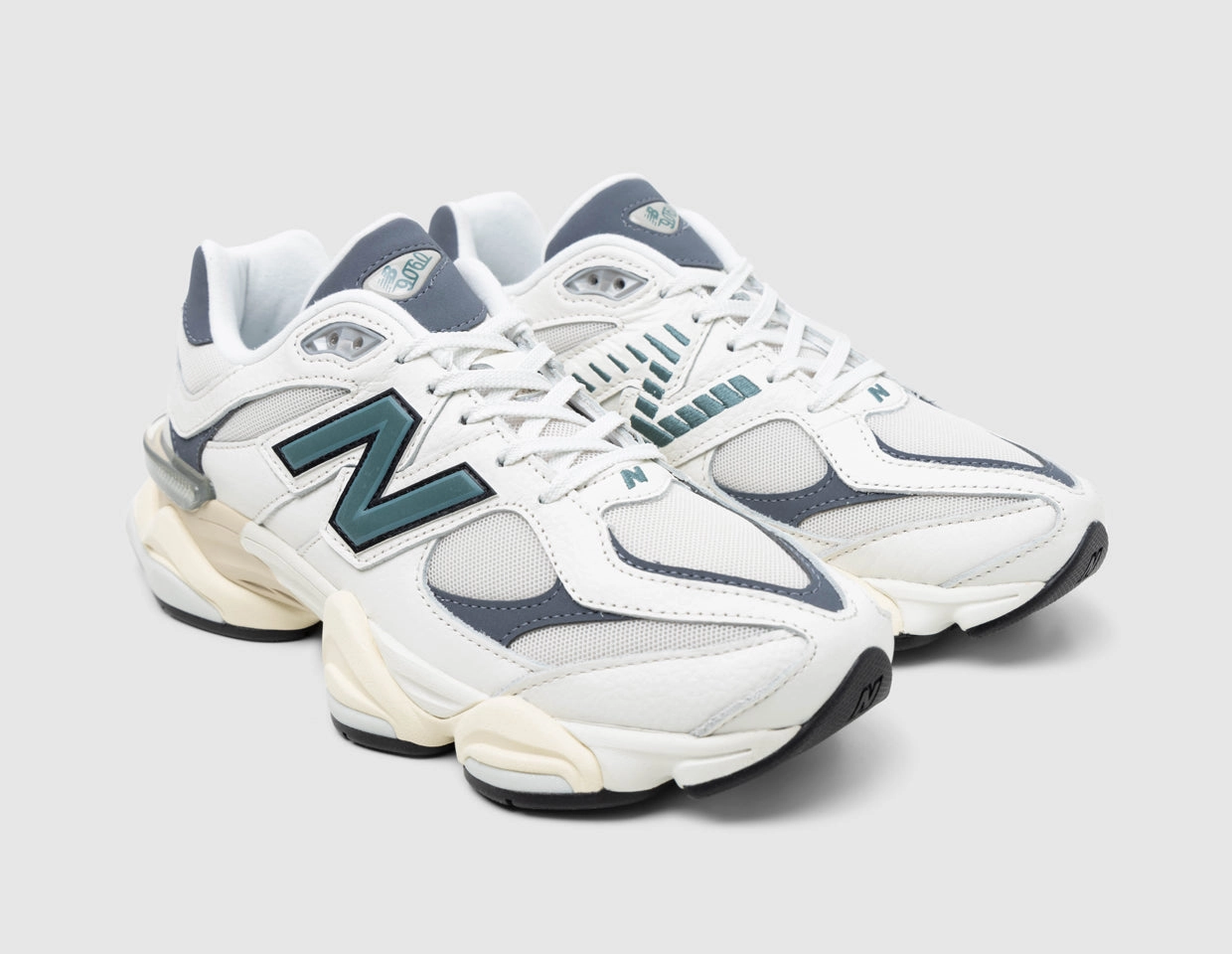 New Balance 9060 Sea Salt / New Spruce