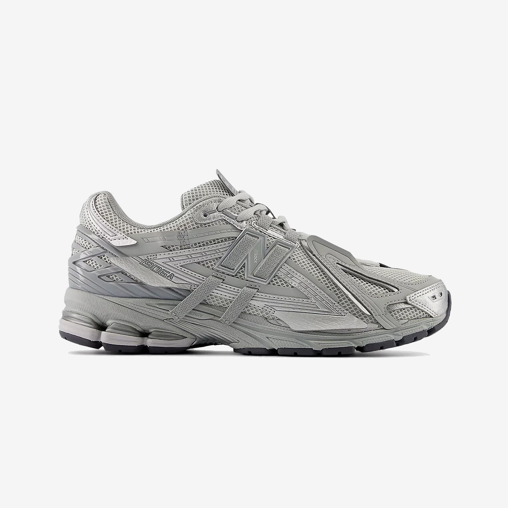 New Balance | 1906 { GREY