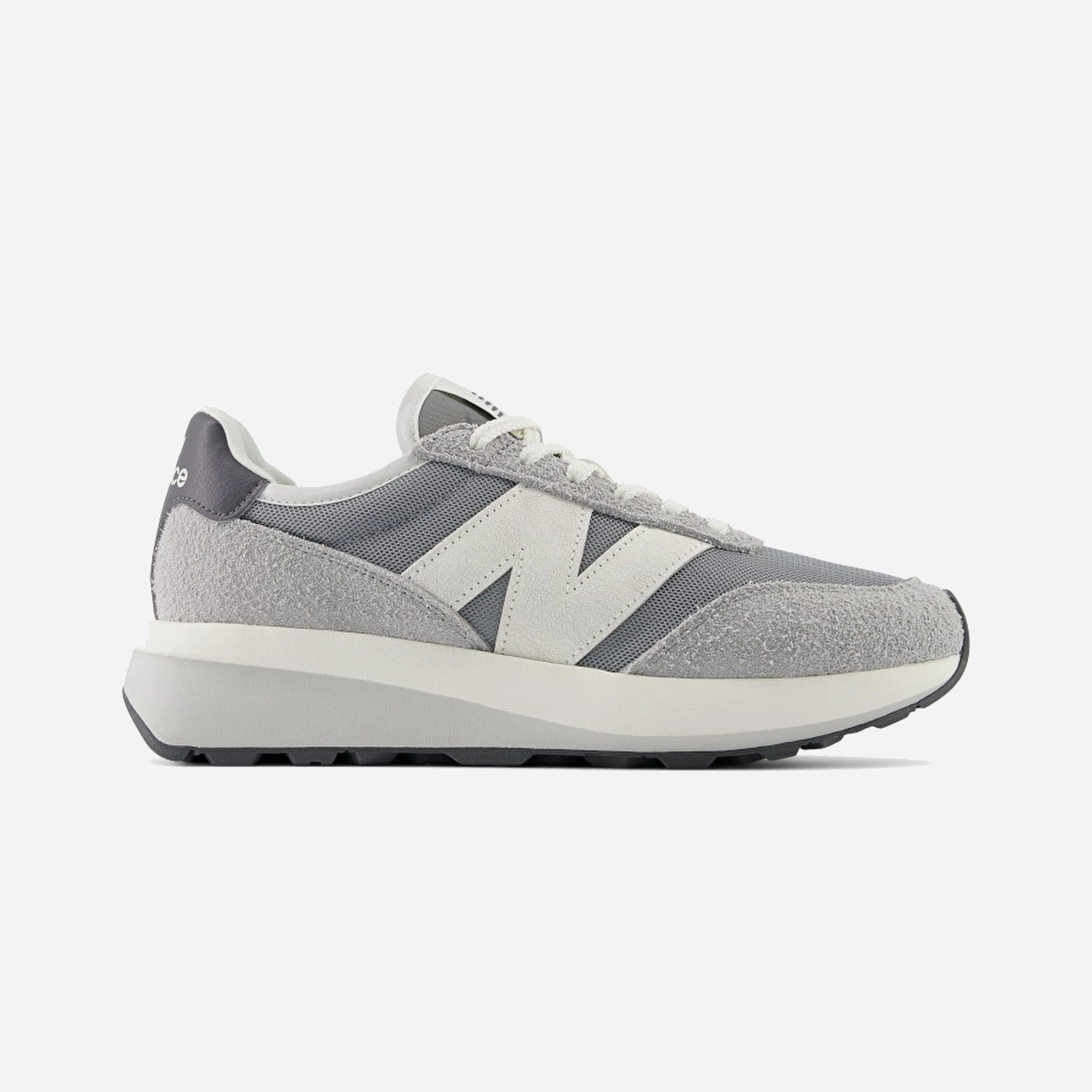 New Balance | 370 { GREY/WHITE