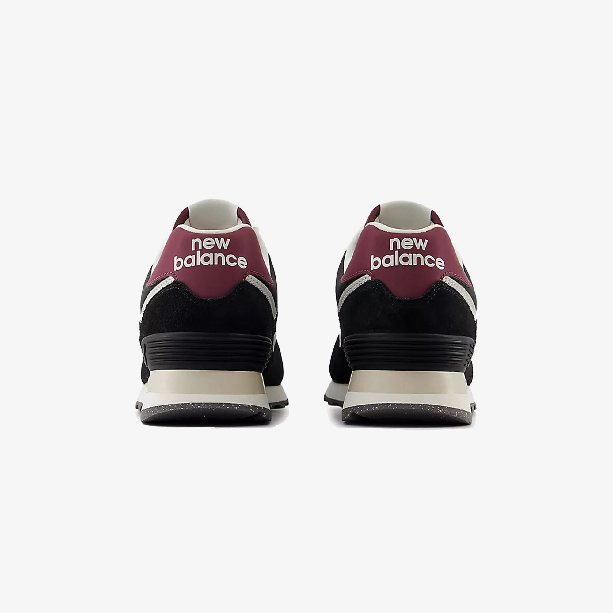 New Balance | 574 { BLACK/WHITE