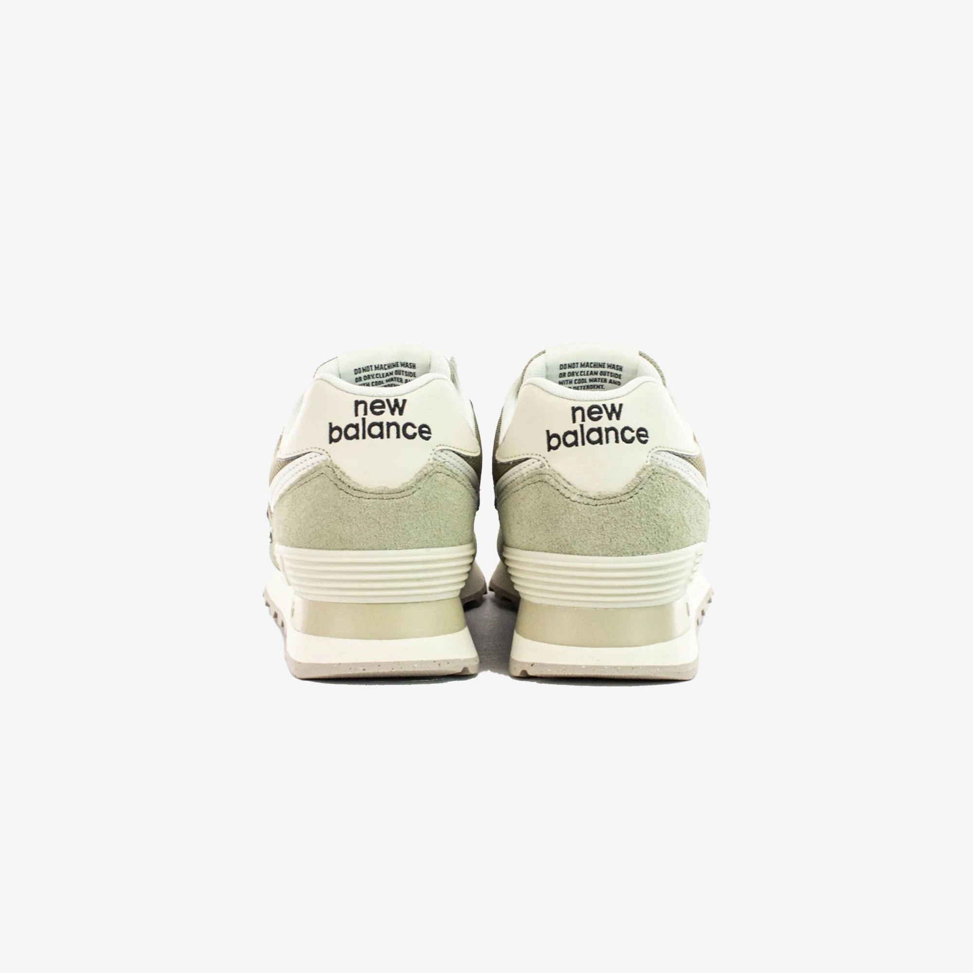 New Balance | 574 { OLIVE