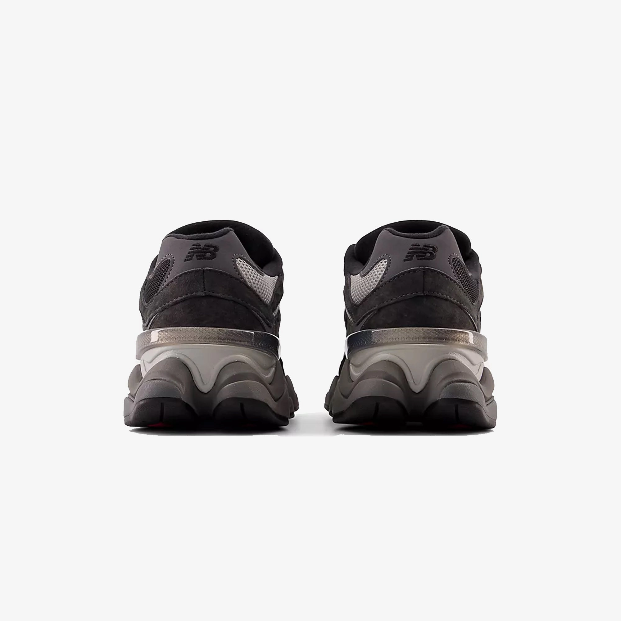 New Balance | 9060  { BLACK/CASTLEROCK/RAIN CLOUD