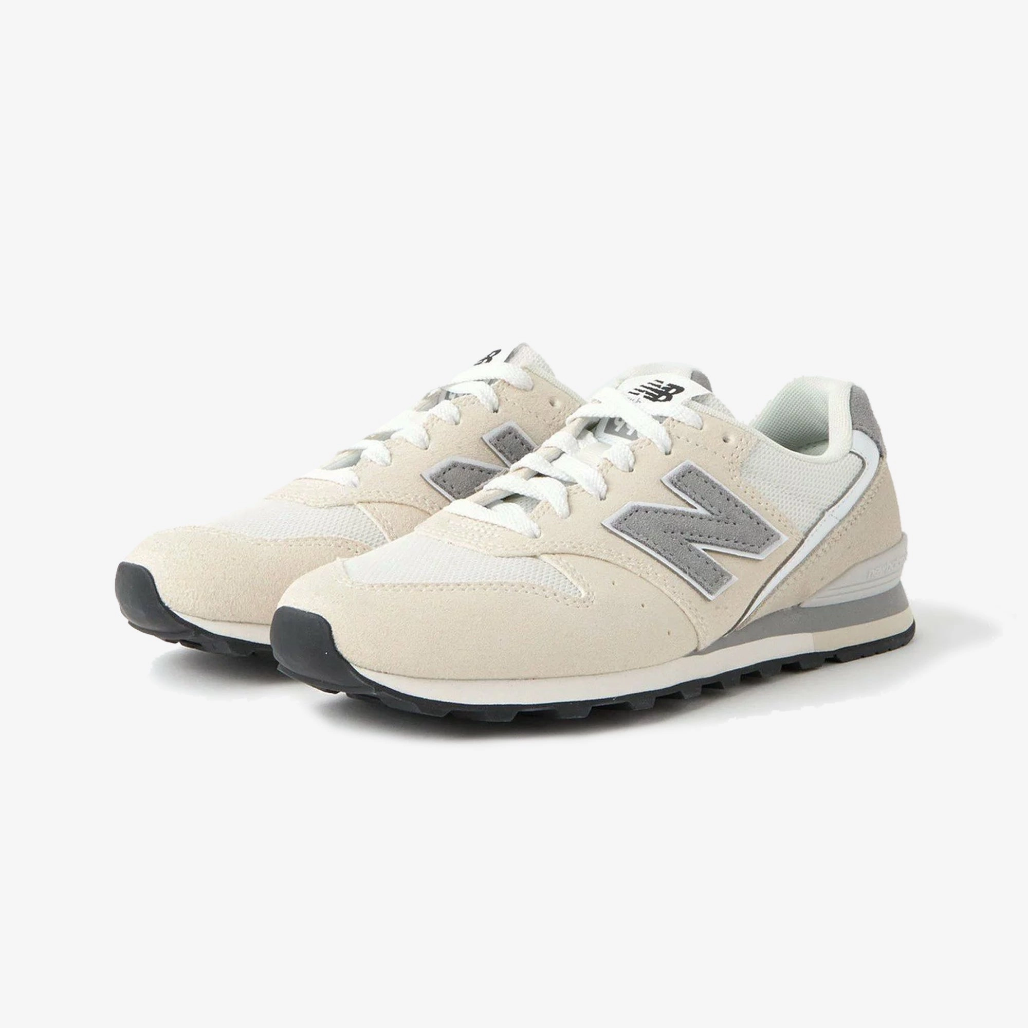 New Balance | 996 { BEIGE
