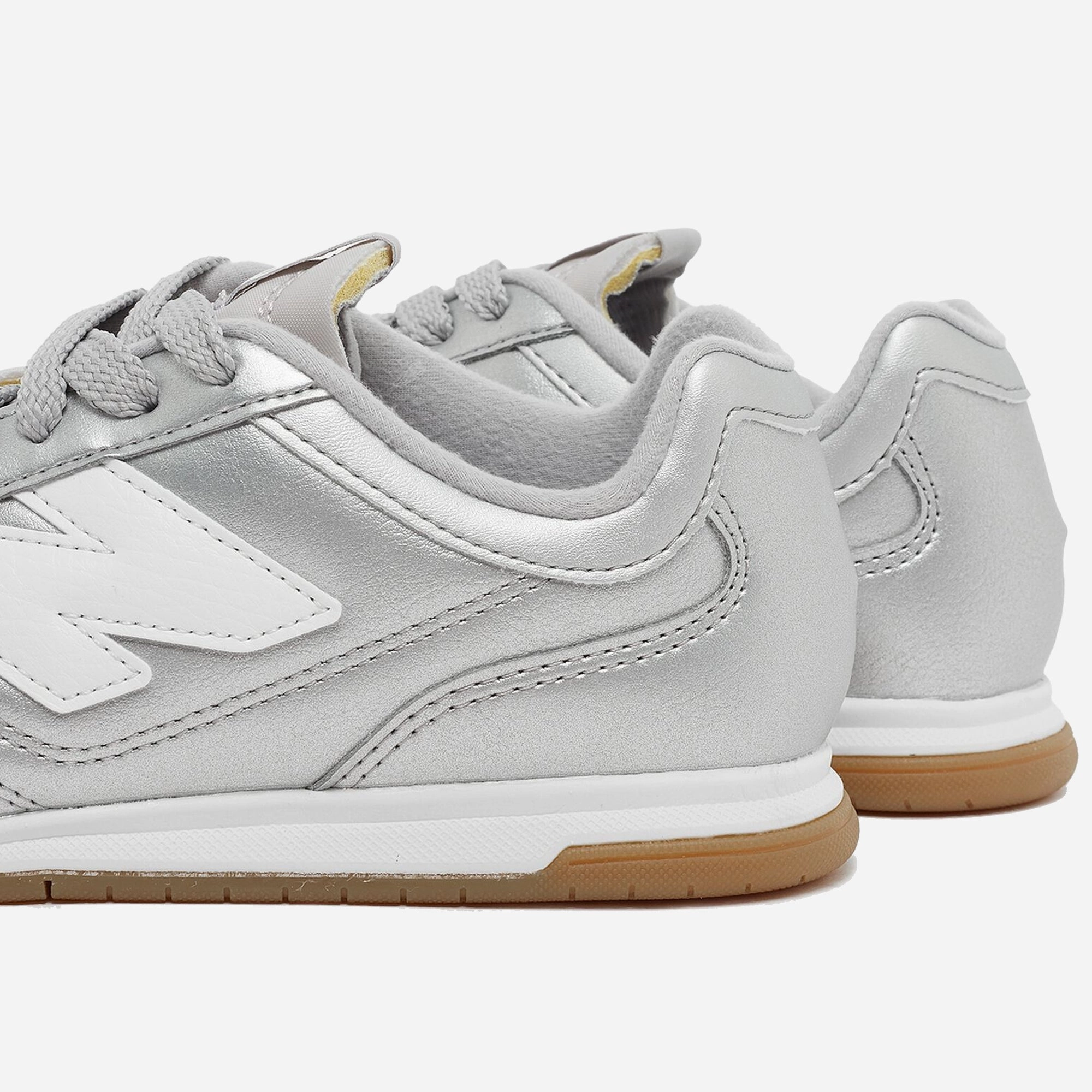 New Balance | RC42 { SILVER METALLIC