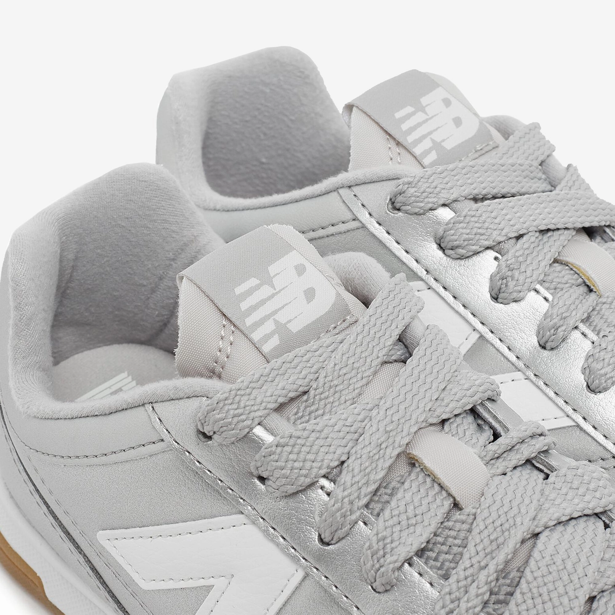 New Balance | RC42 { SILVER METALLIC
