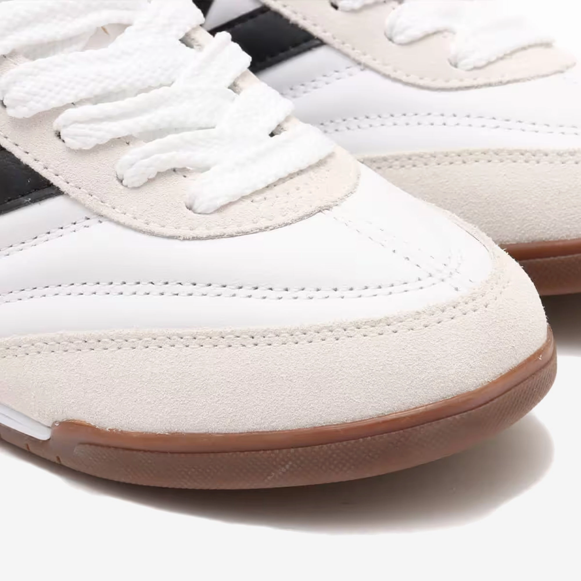 New Balance | RC42 { WHITE/BLACK