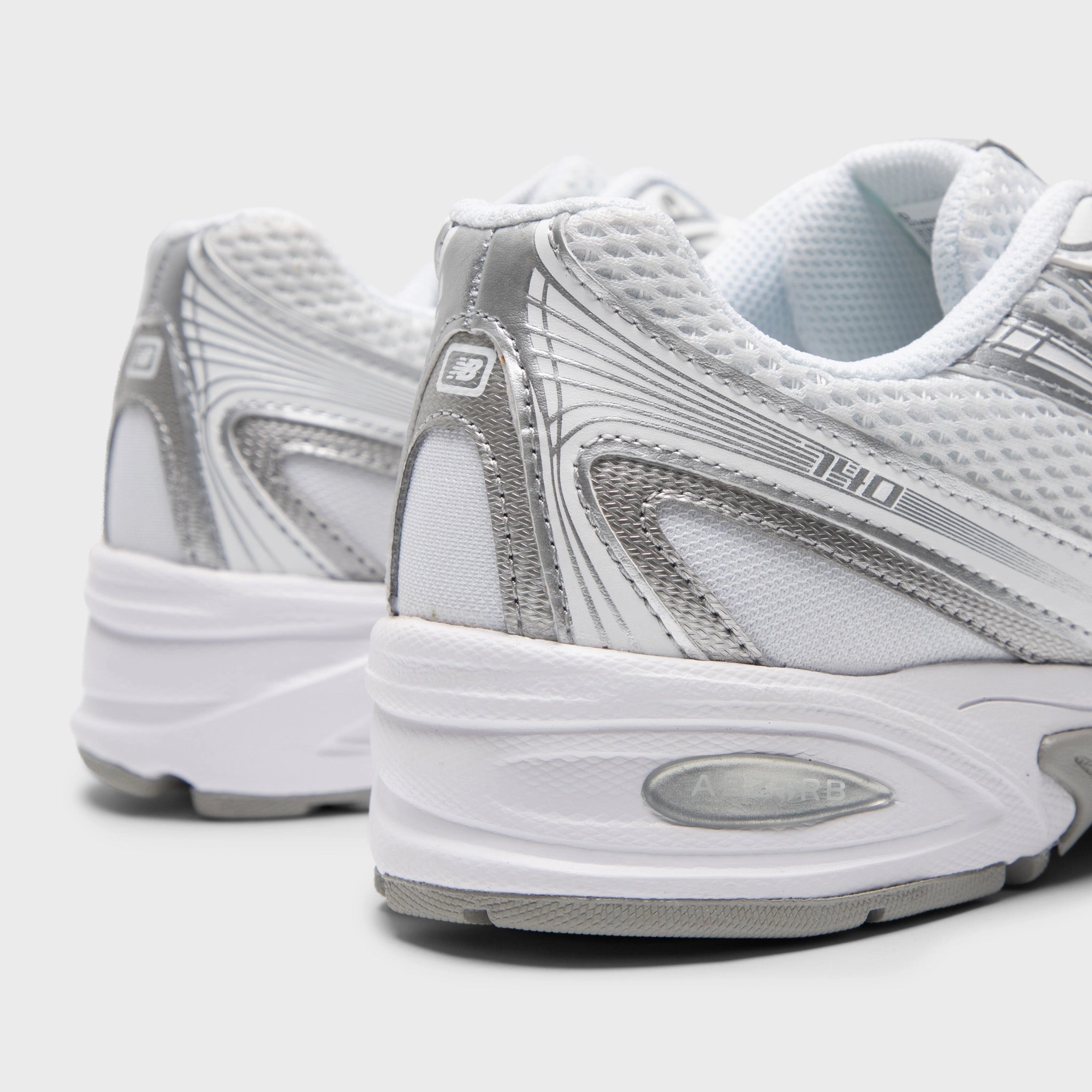 New Balance U740 / White / Silver Metallic