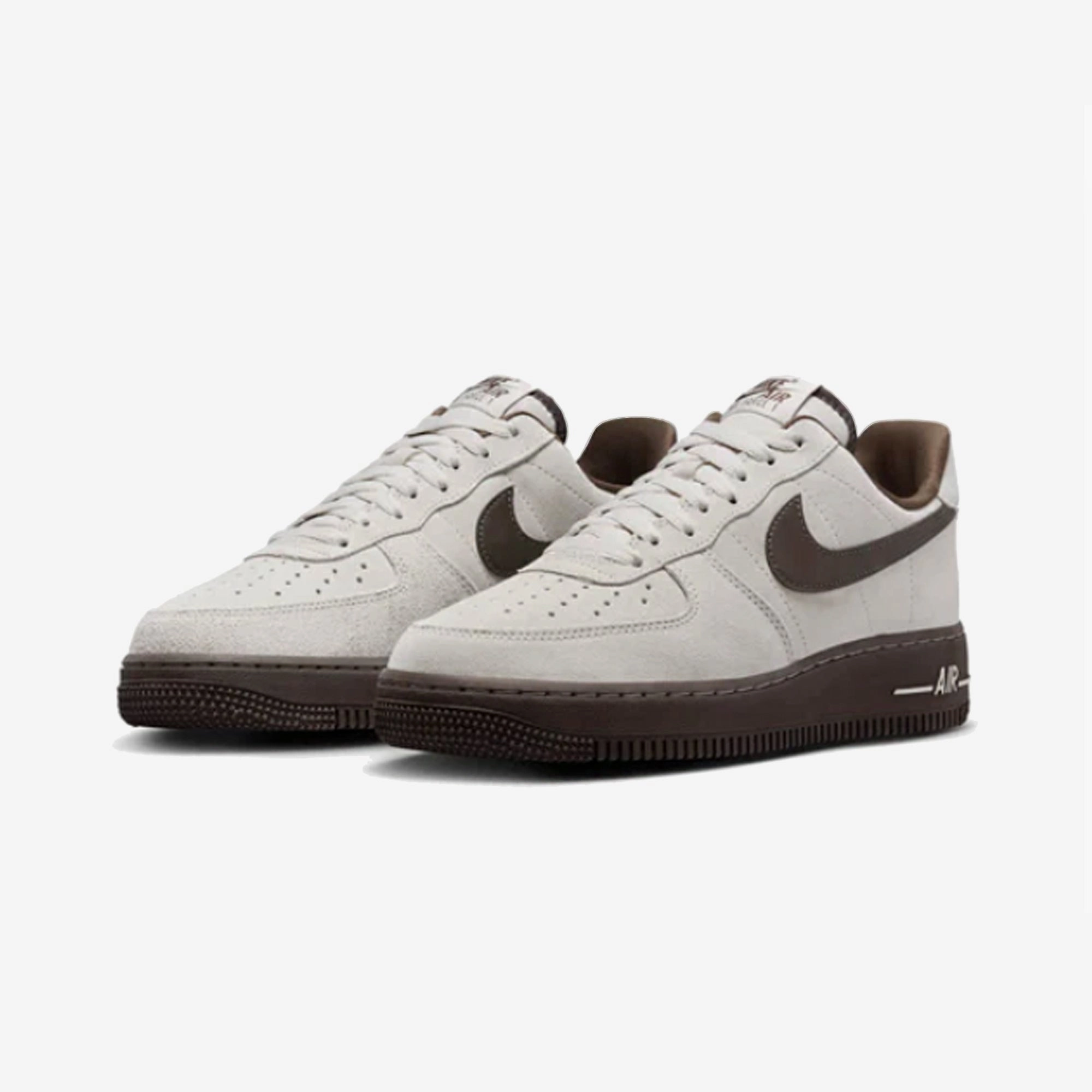 NIKE | AIR FORCE 1 '07 { LT OREWOOD BRN/BAROQUE BROWN