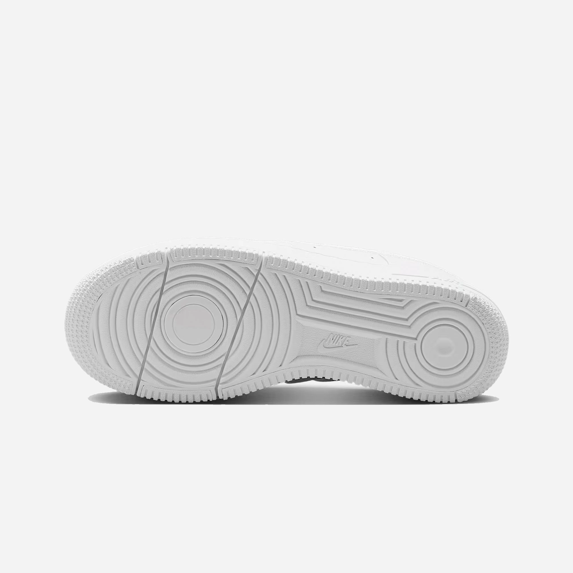 NIKE | AIR FORCE 1 LOW DANCE { WHITE/WHITE-WHITE-METALLIC SILVER