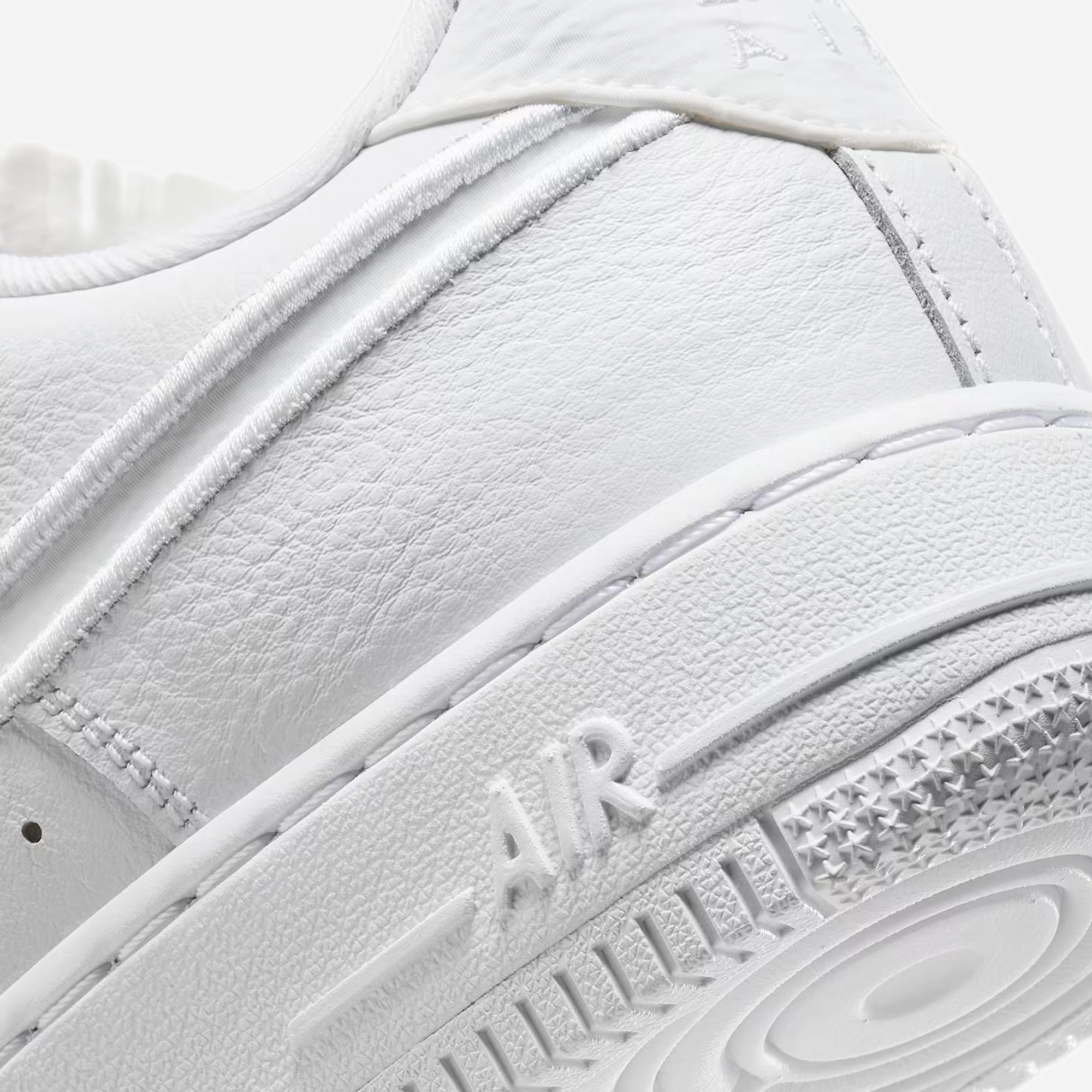 NIKE | AIR FORCE 1 LOW DANCE { WHITE/WHITE-WHITE-METALLIC SILVER