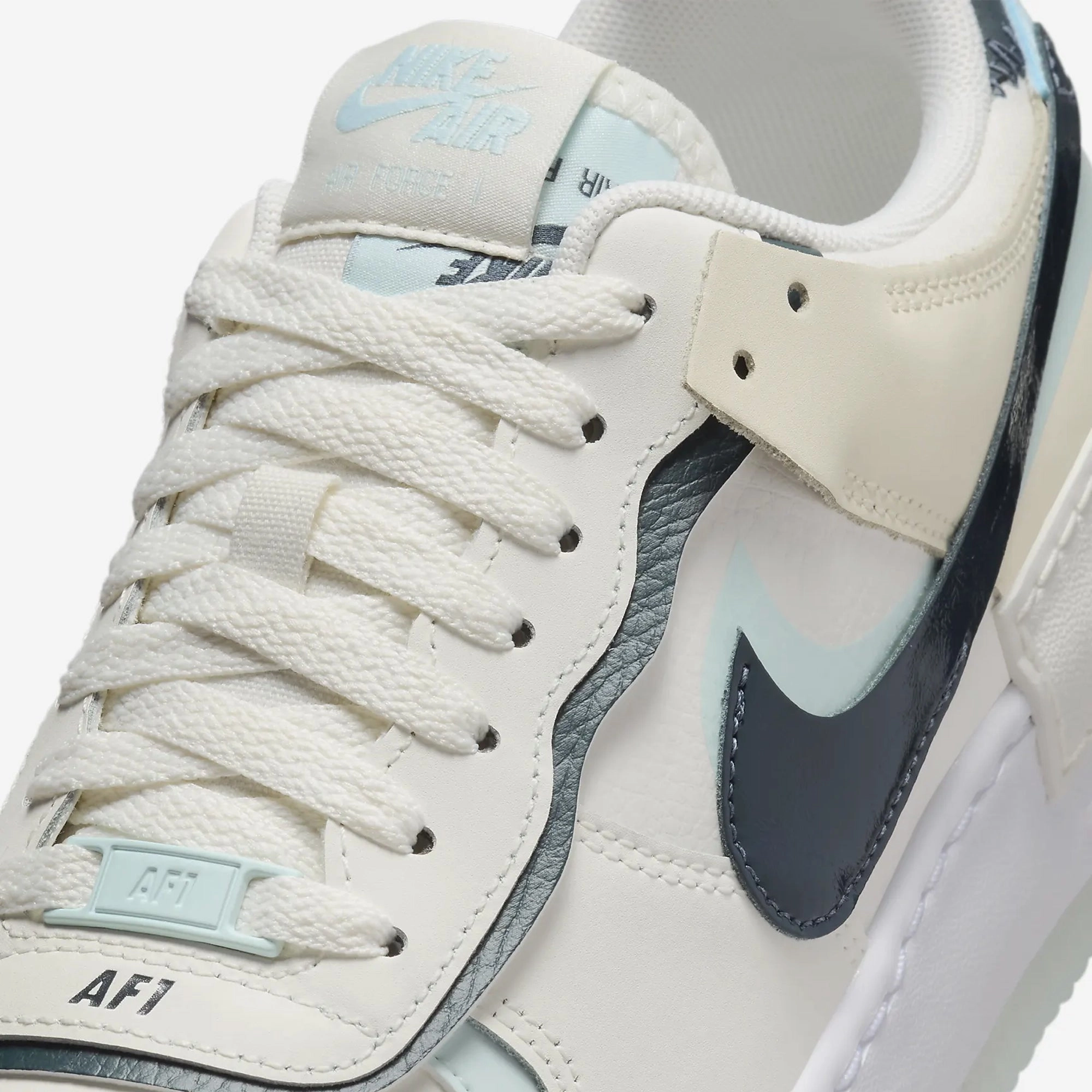 NIKE | AIR FORCE 1 SHADOW { SAIL/ARMORY NAVY-GLACIER BLUE