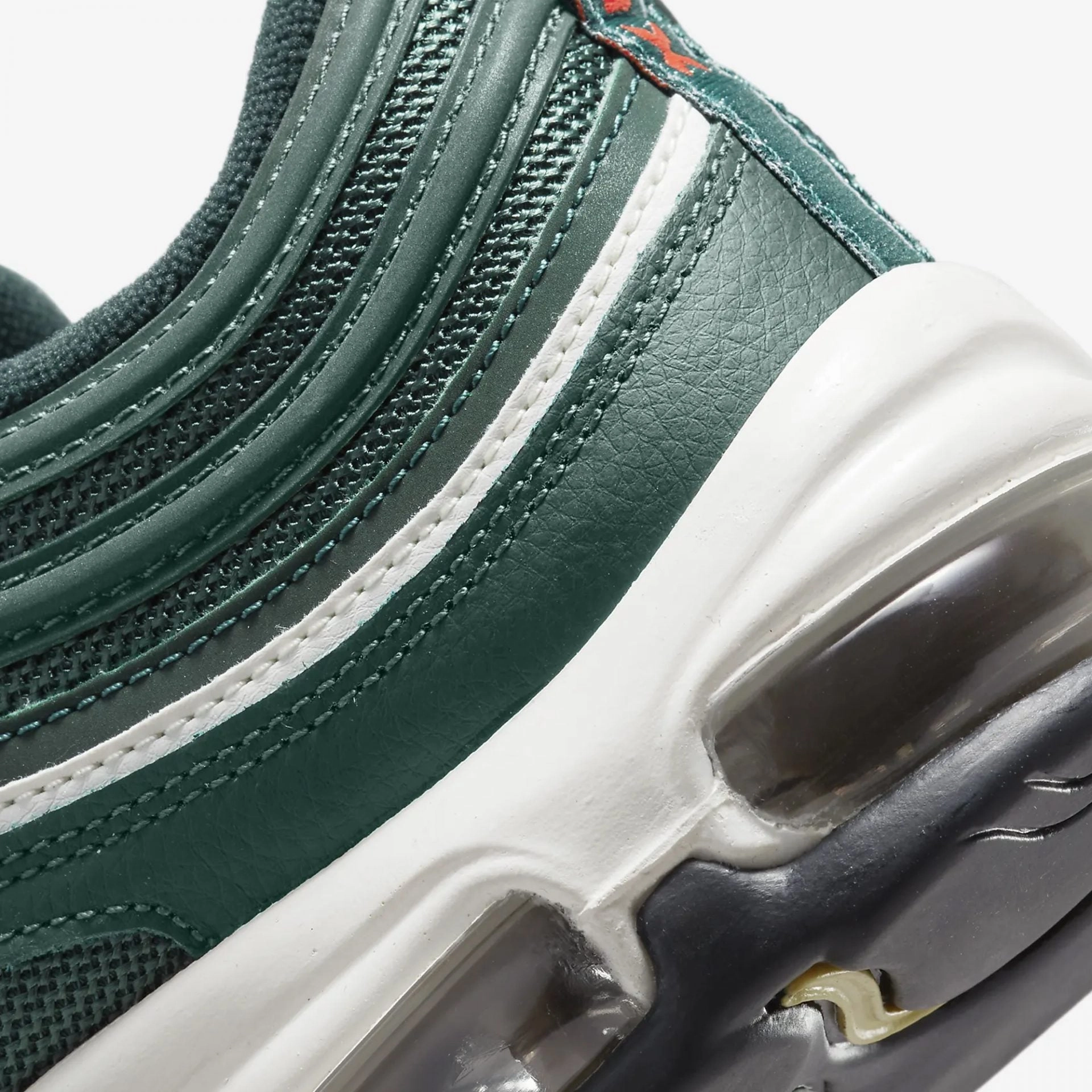 Nike | AIR MAX 97 SE  { GREEN