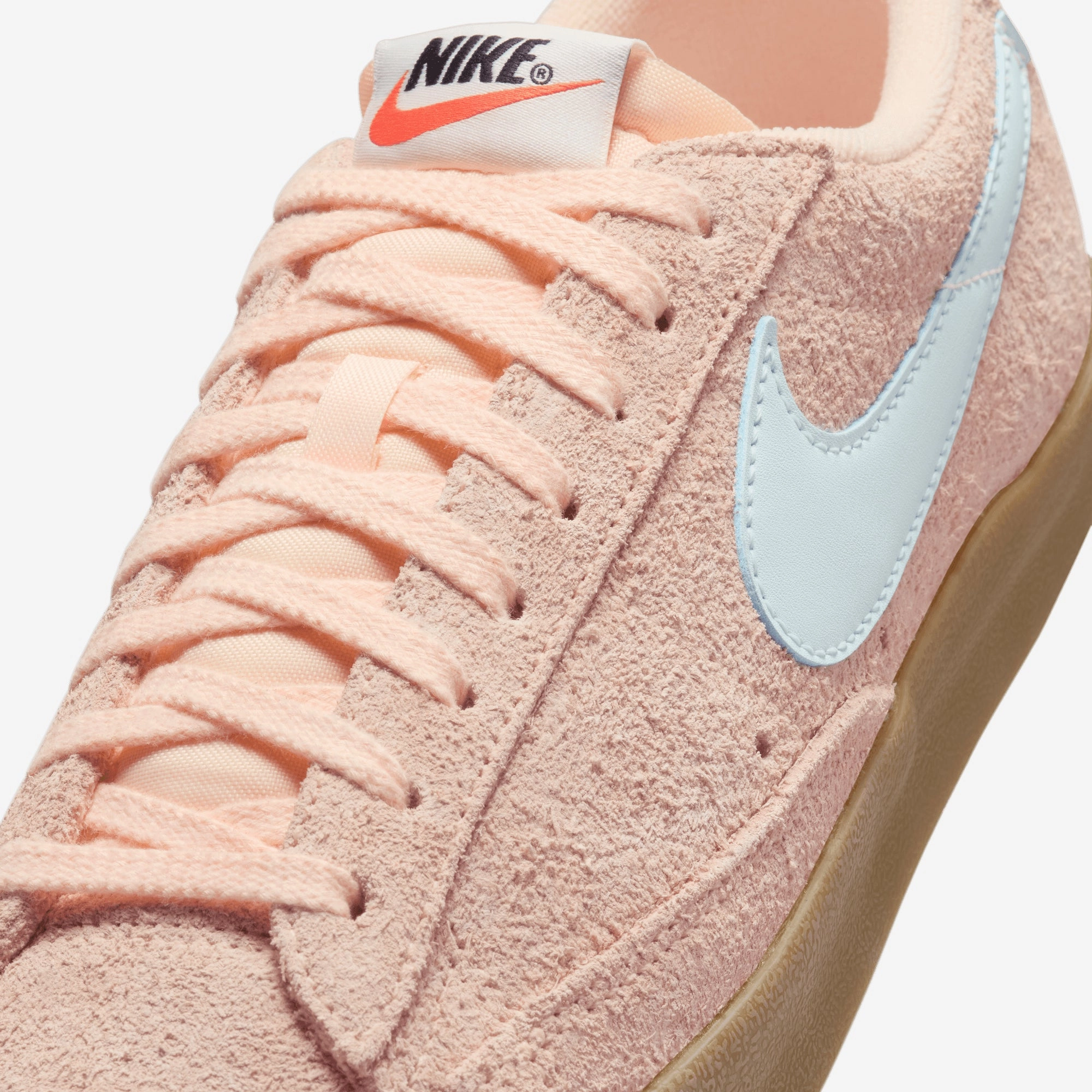 NIKE | BLAZER LOW '77 VINTAGE { CRIMSON TINT/GLACIER BLUE