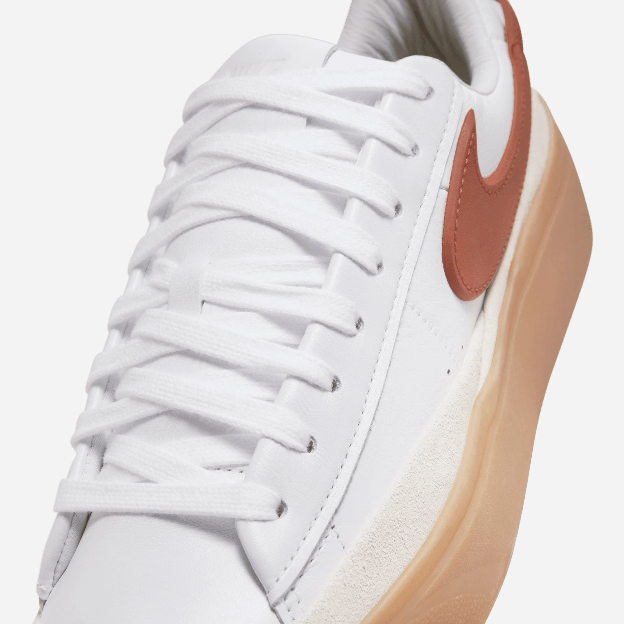 NIKE | BLAZER PHANTOM LOW { WHITE/DARK RUSSET-SUMMIT WHITE