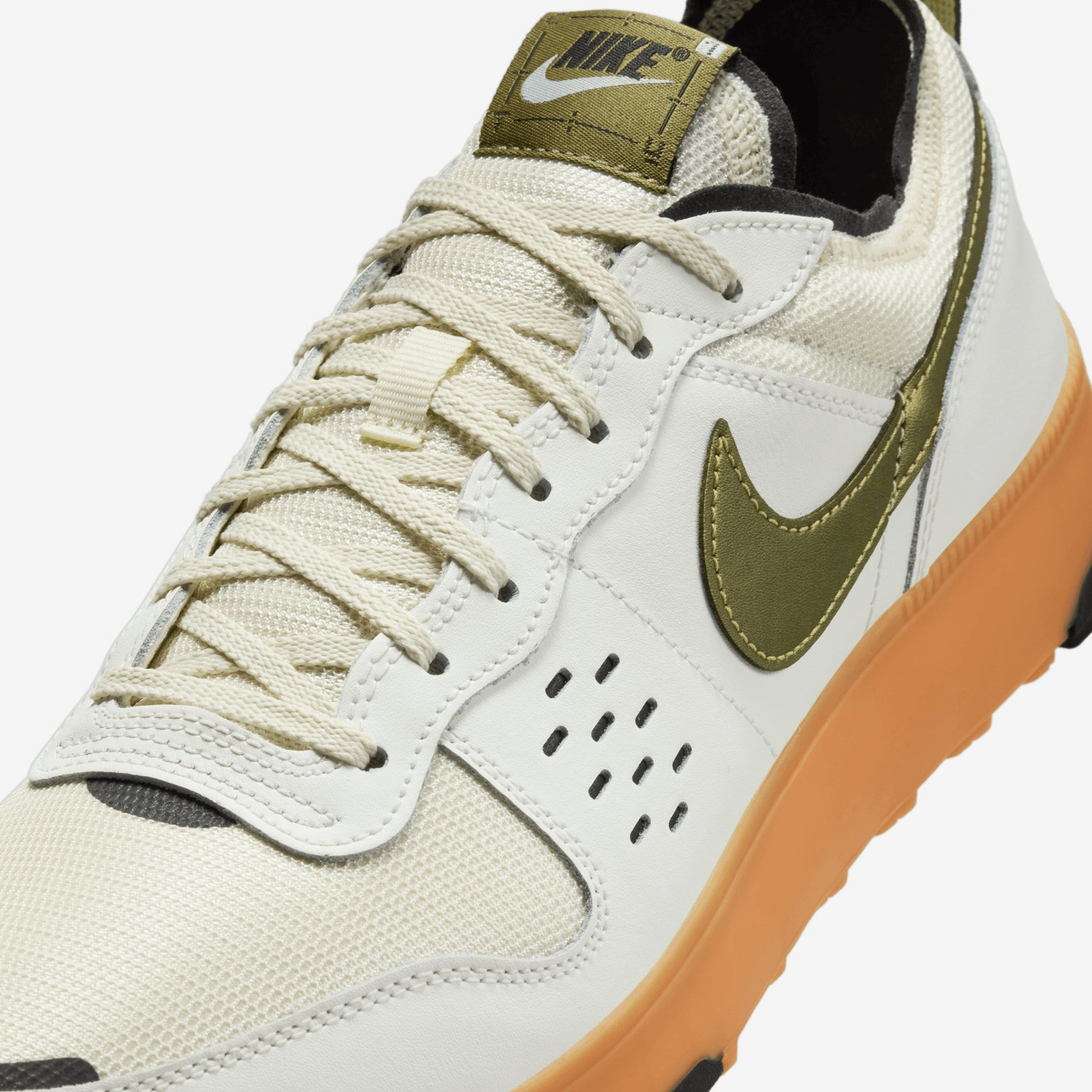 Nike | C1TY { SAIL/PACIFIC MOSS-COCONUT MILK