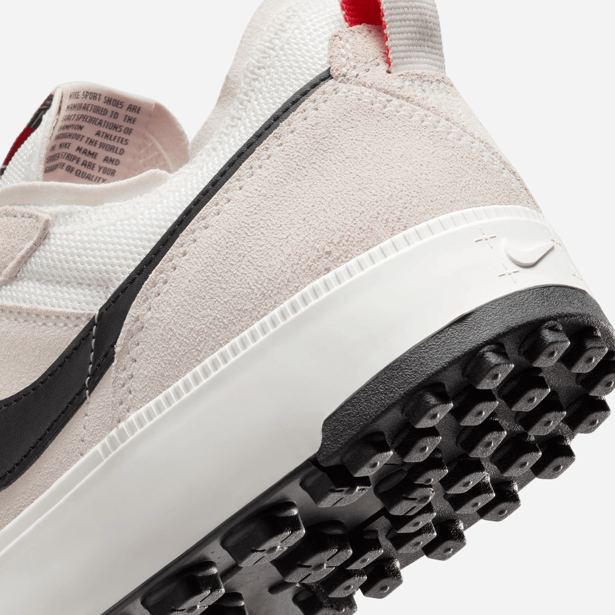 Nike | C1TY { SUMMIT WHITE/BLACK-FIRE RED