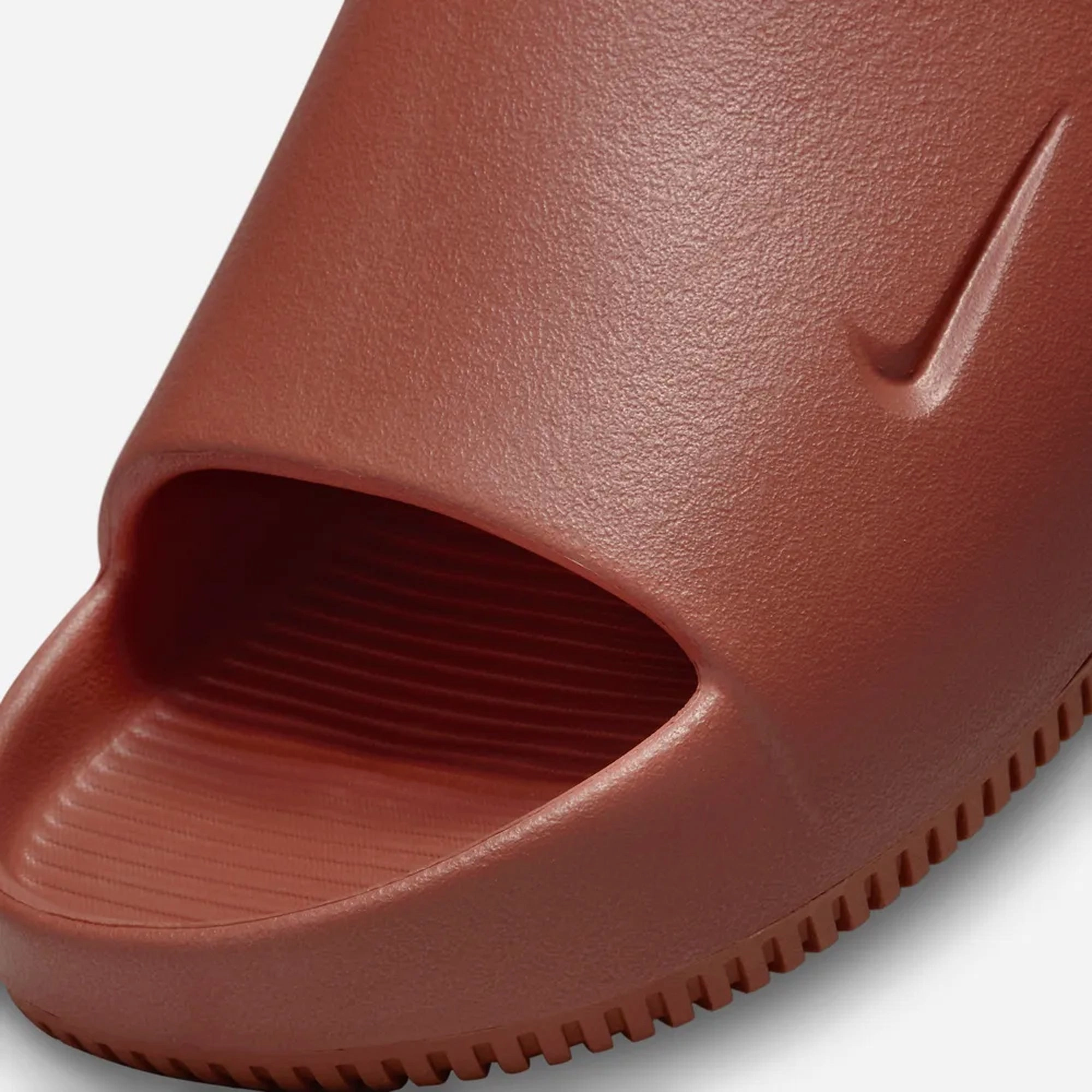 Nike | CLAM SLIDES  { RUGGED ORANGE/RUGGED ORANGE