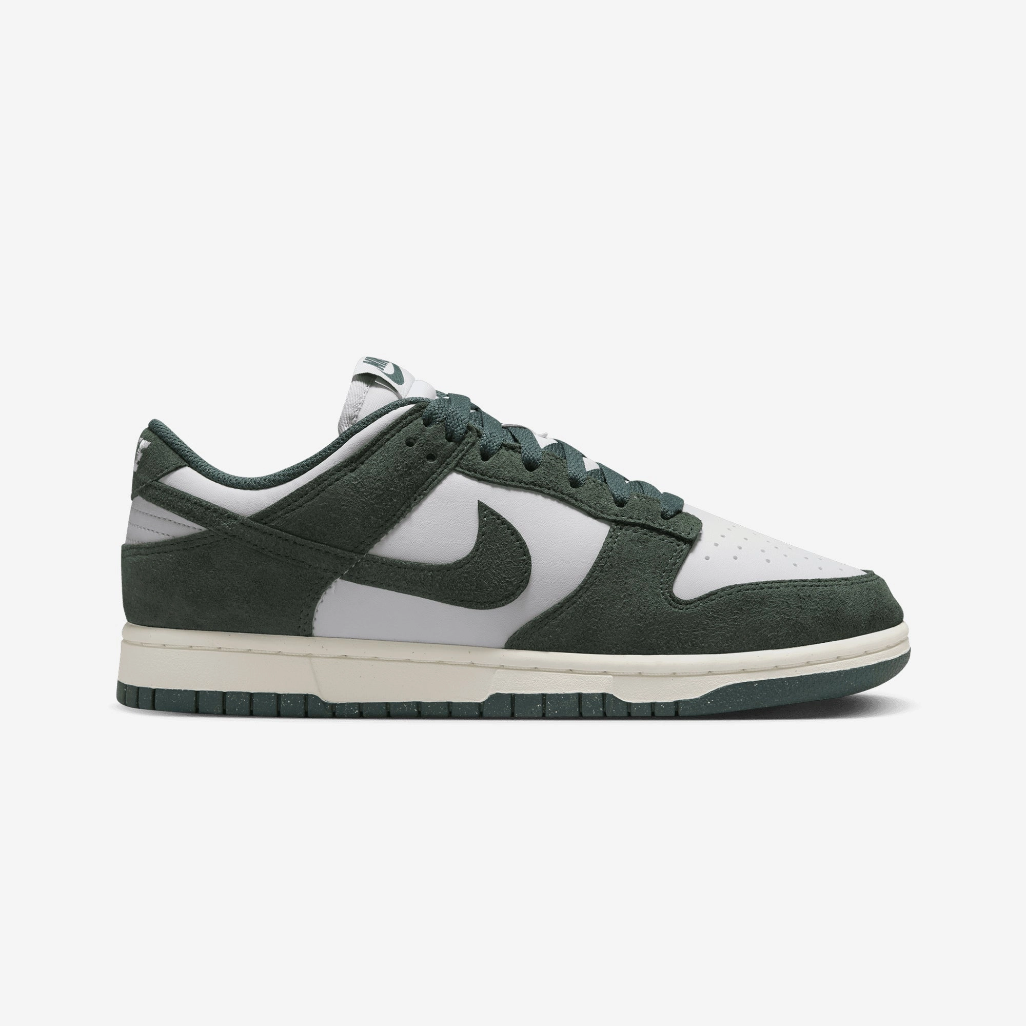 NIKE | DUNK LOW { PHOTON DUST/VINTAGE GREEN-SAIL-WHITE